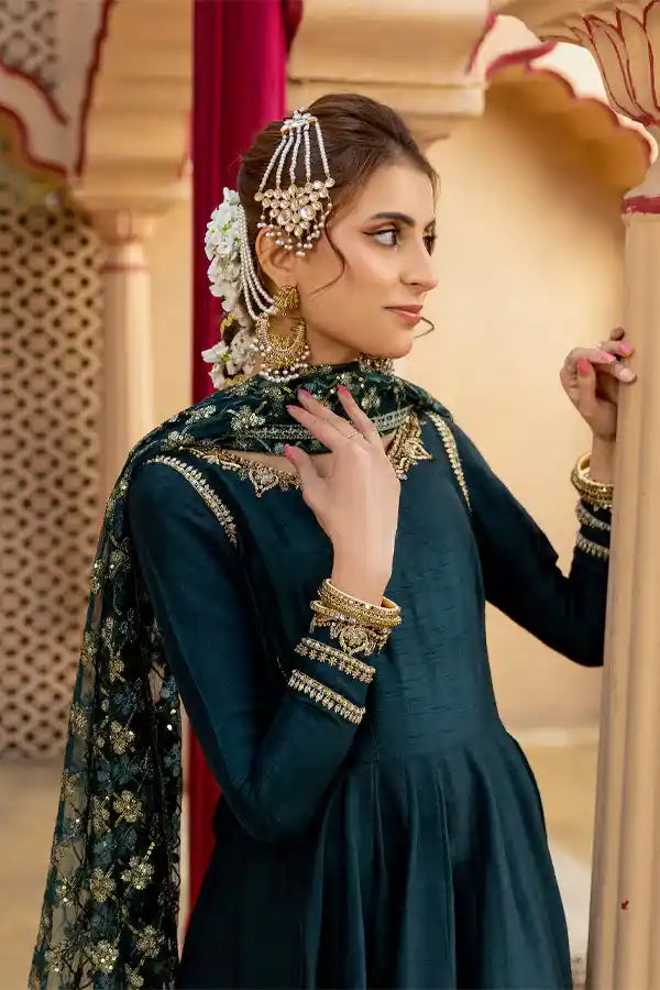 Kausar Attire