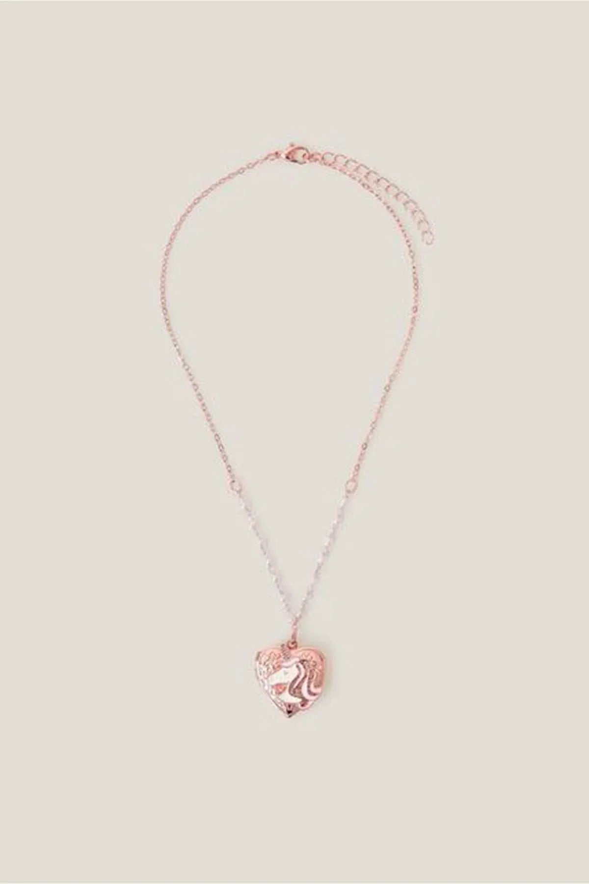 Accessorize - AK Galleria