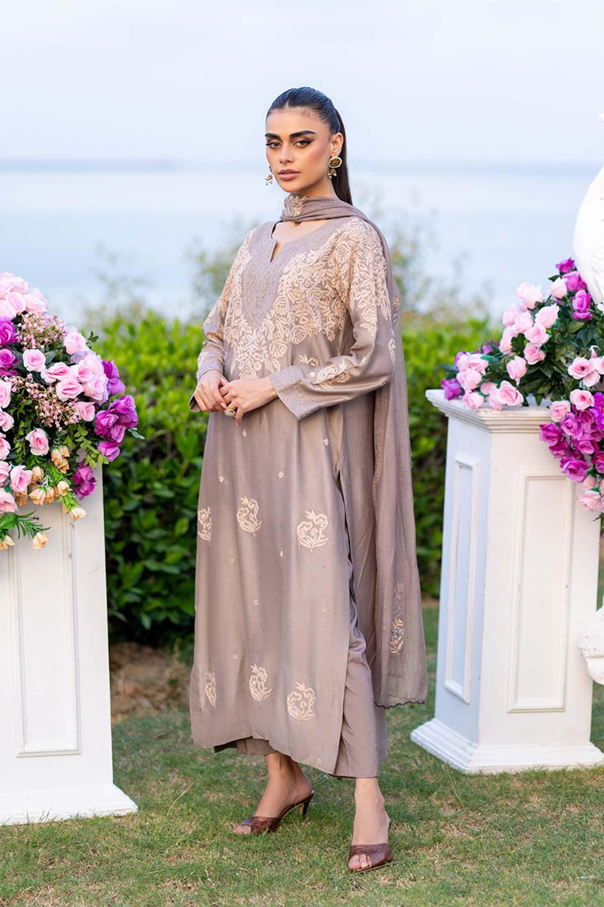 Nimra Kashif - AK Galleria