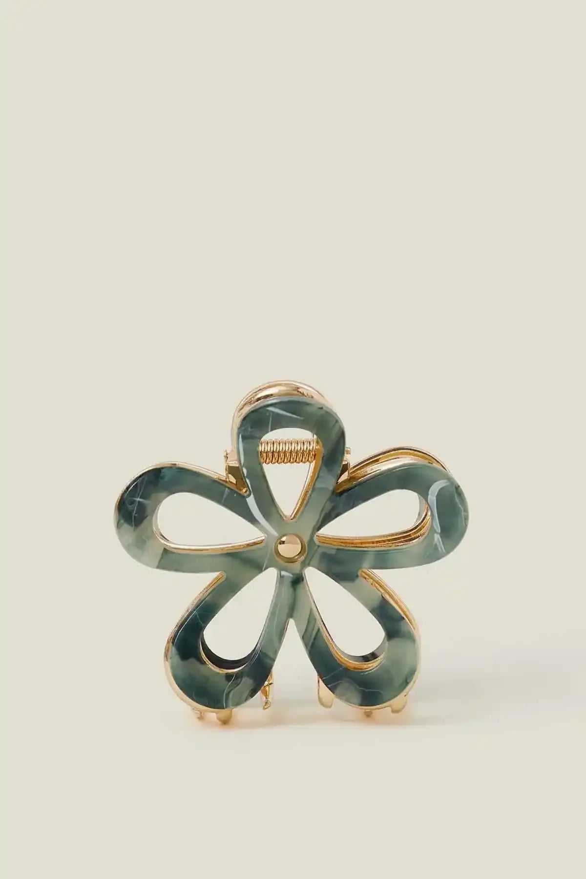 Accessorize - AK Galleria