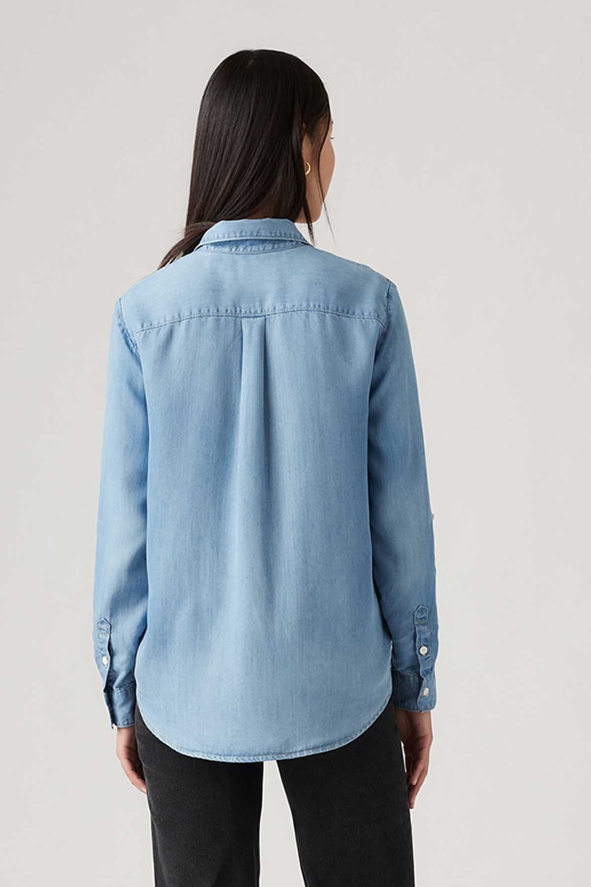 Levi's