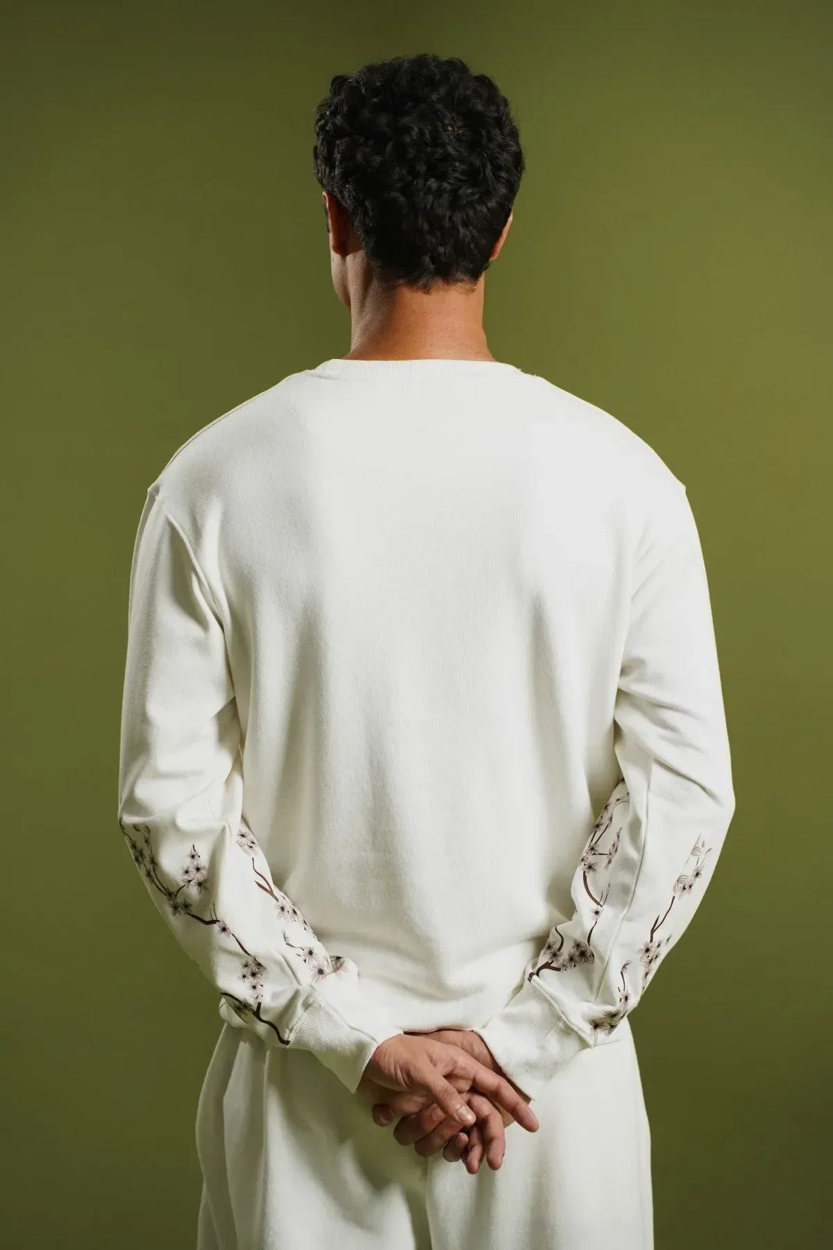 Brackets - AK Galleria