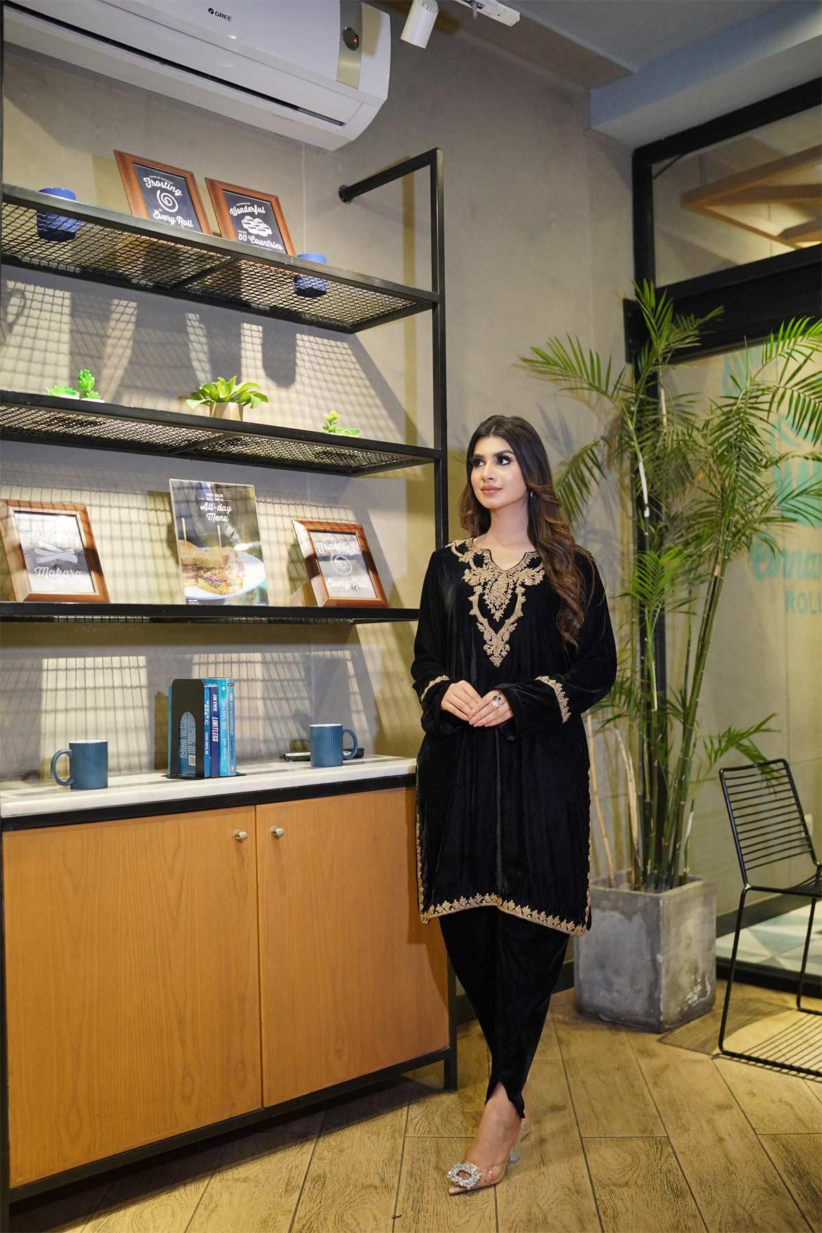 MANAAL ARFEEN