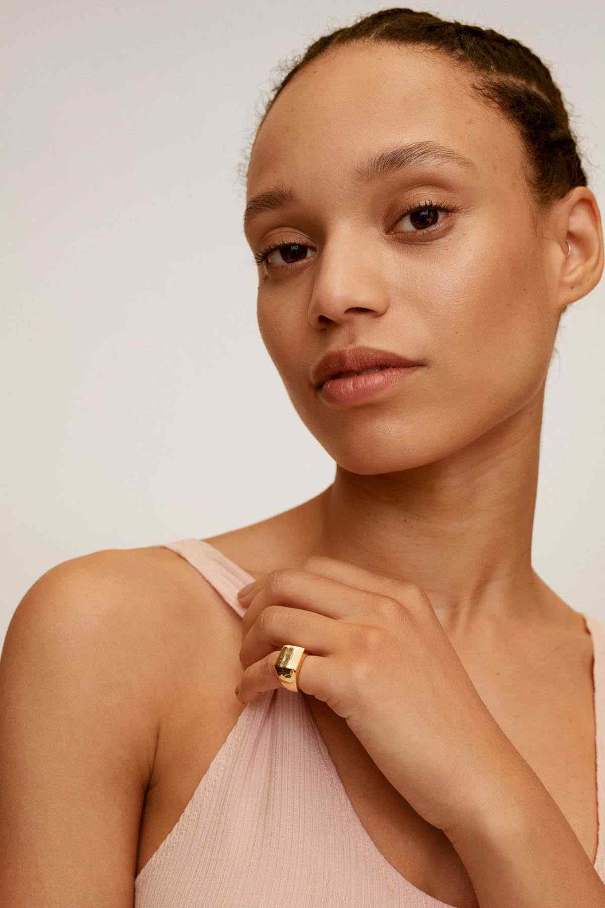 MANGO light pink ribbed tank top with thin straps and scoop neckline