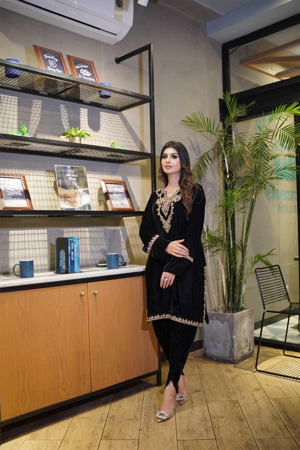 MANAAL ARFEEN