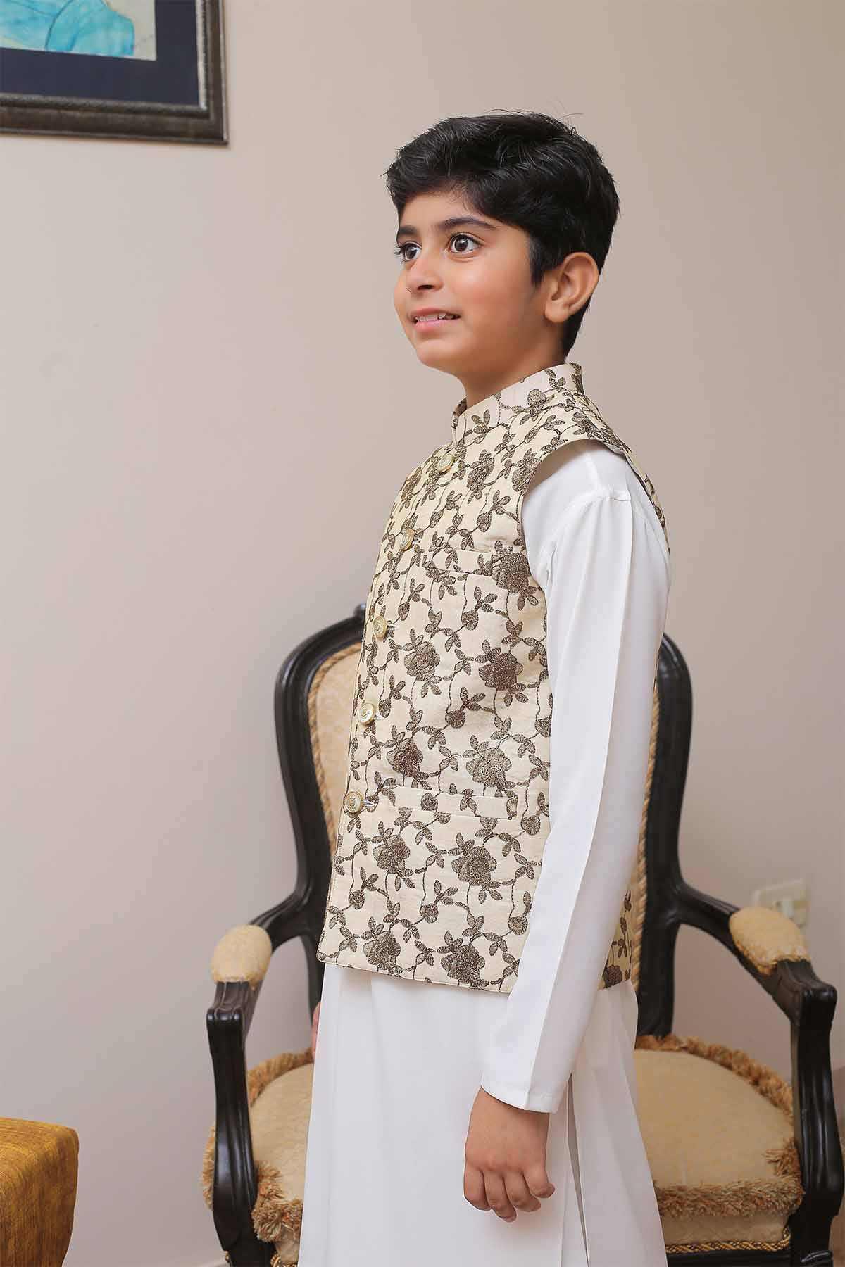 Real Image - AK Galleria