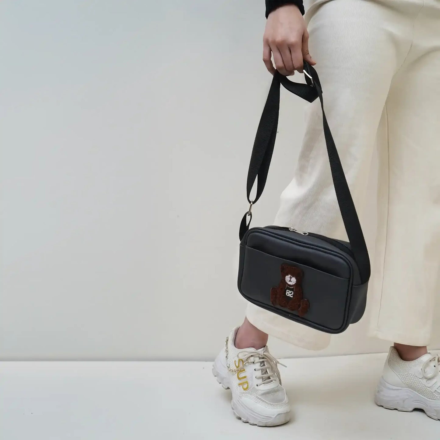 A tailor's son - AK Galleria