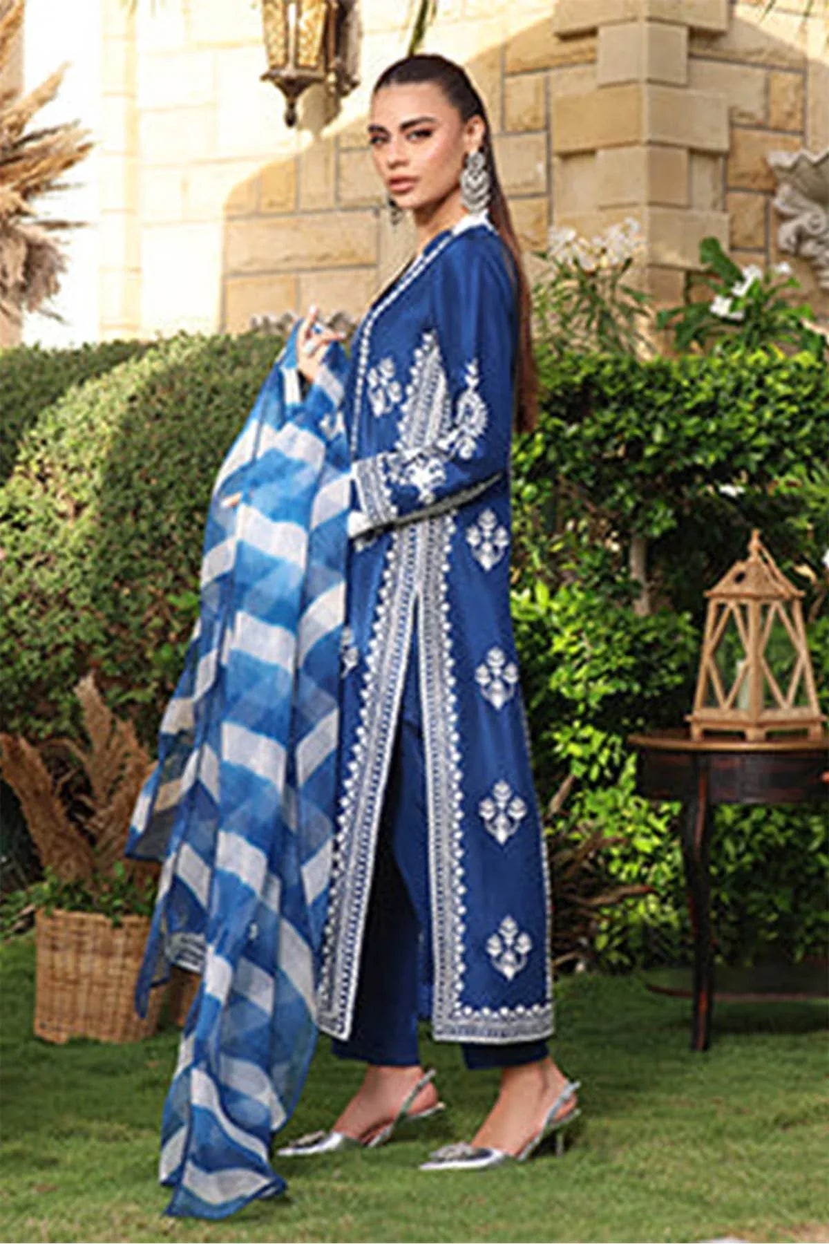 Nimra Kashif - AK Galleria