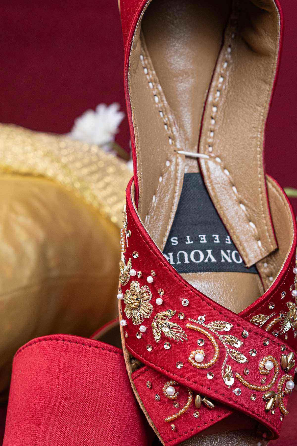 On your Feet - AK Galleria