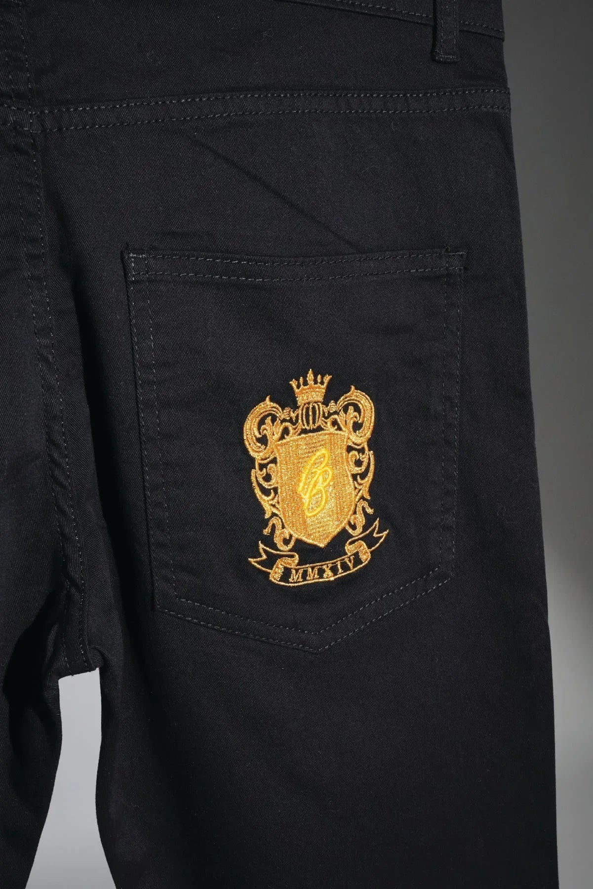 Brackets - AK Galleria