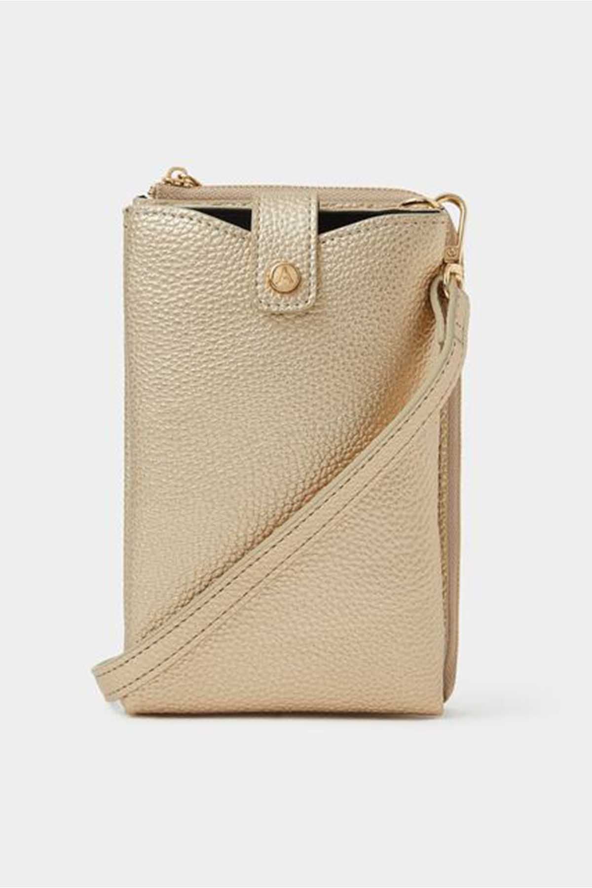 Accessorize - AK Galleria