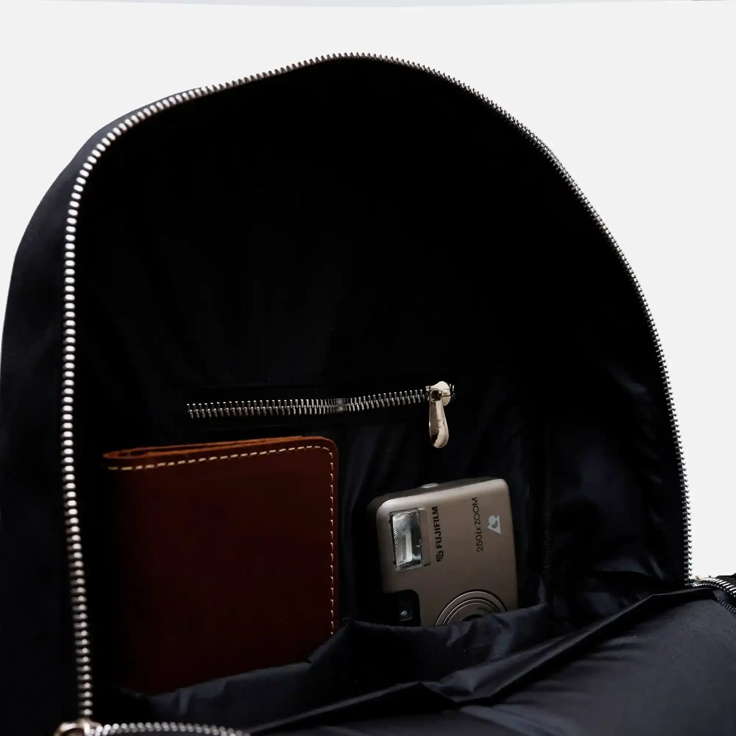 A tailor's son - AK Galleria