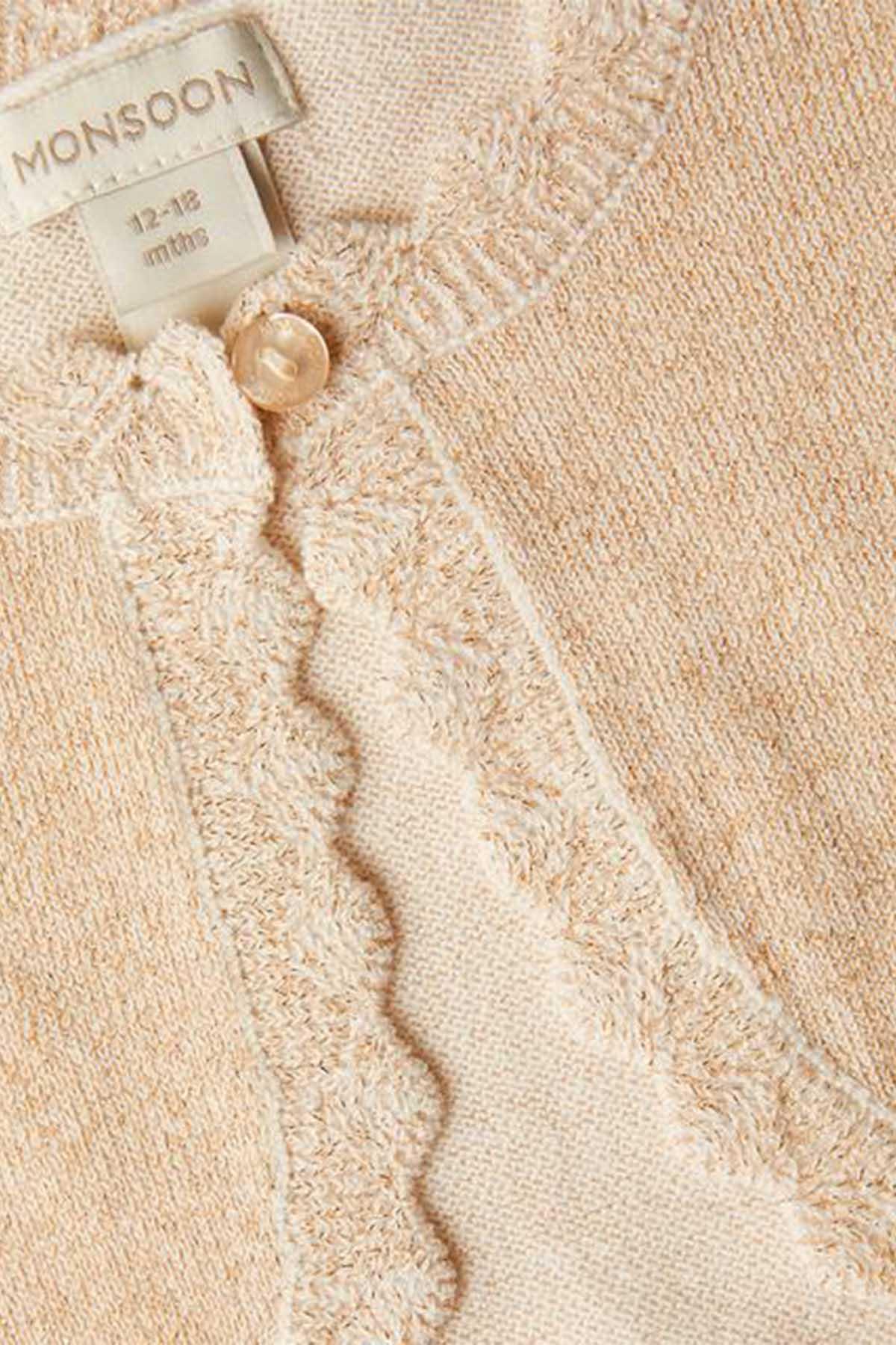 Accessorize - AK Galleria