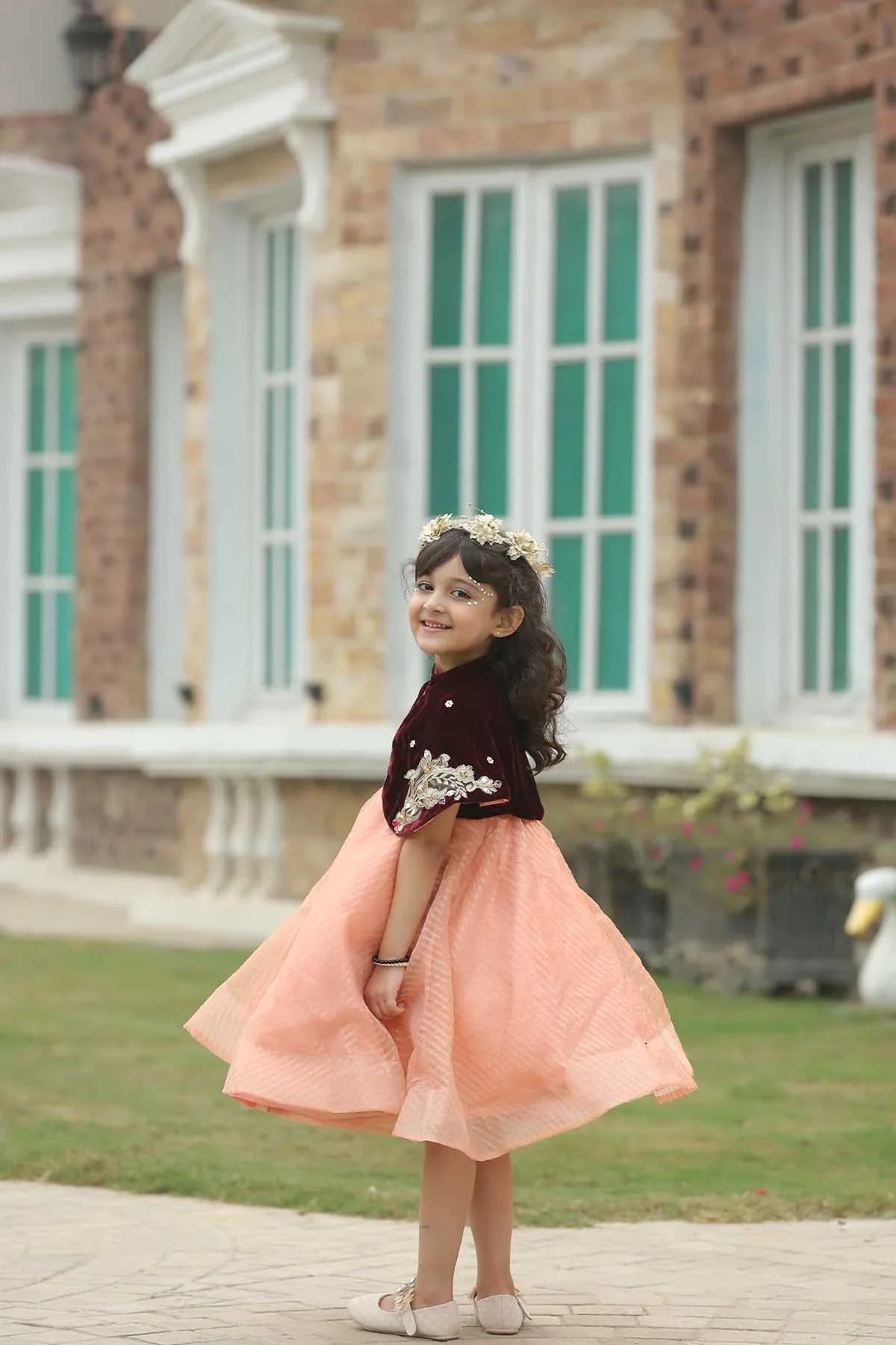 Qurratulain saqib - AK Galleria