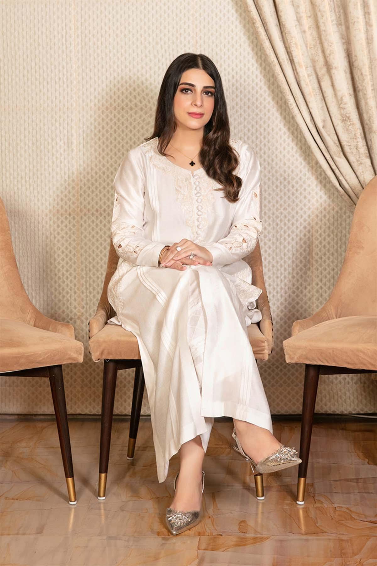 Nimra Kashif - AK Galleria