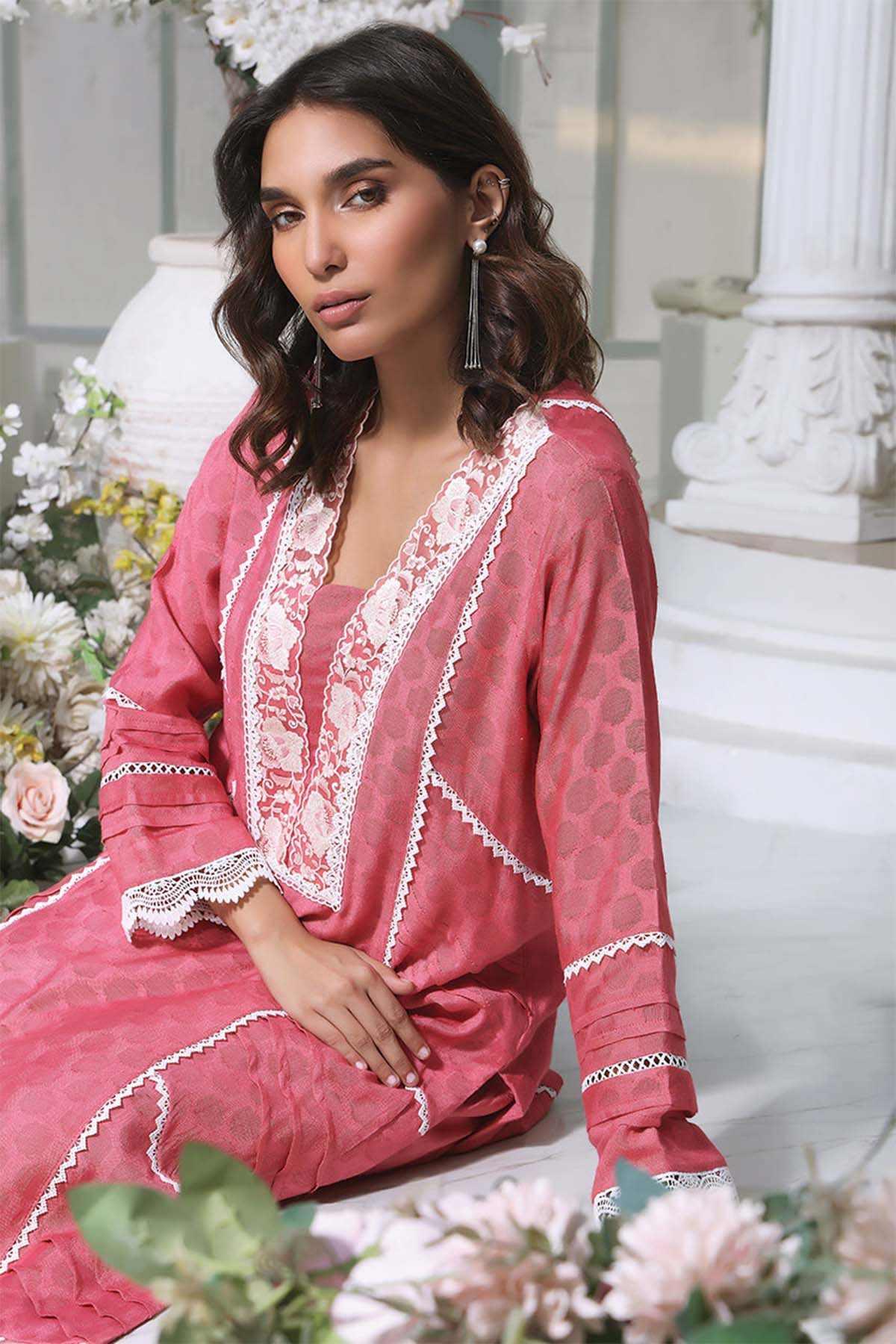 Nimra Kashif - AK Galleria