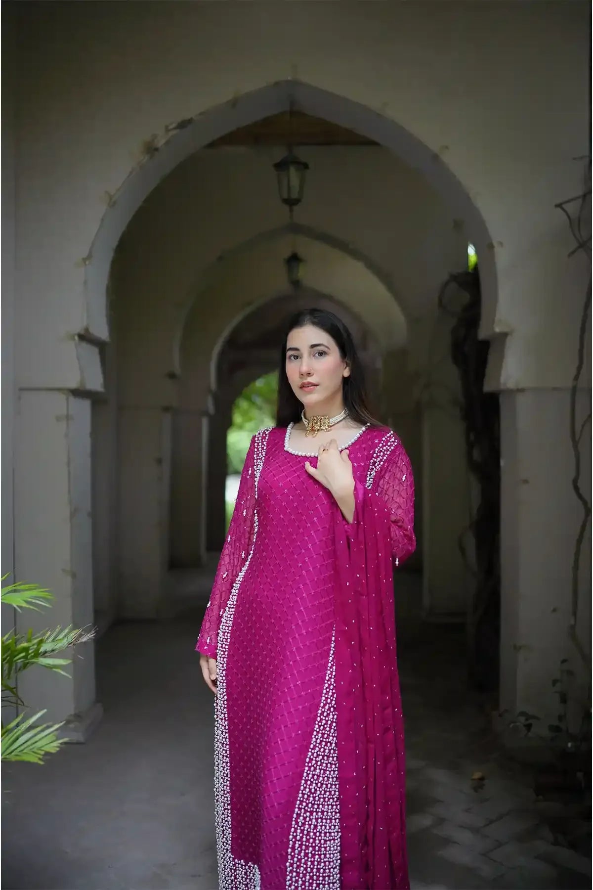 MANAAL ARFEEN - AK Galleria