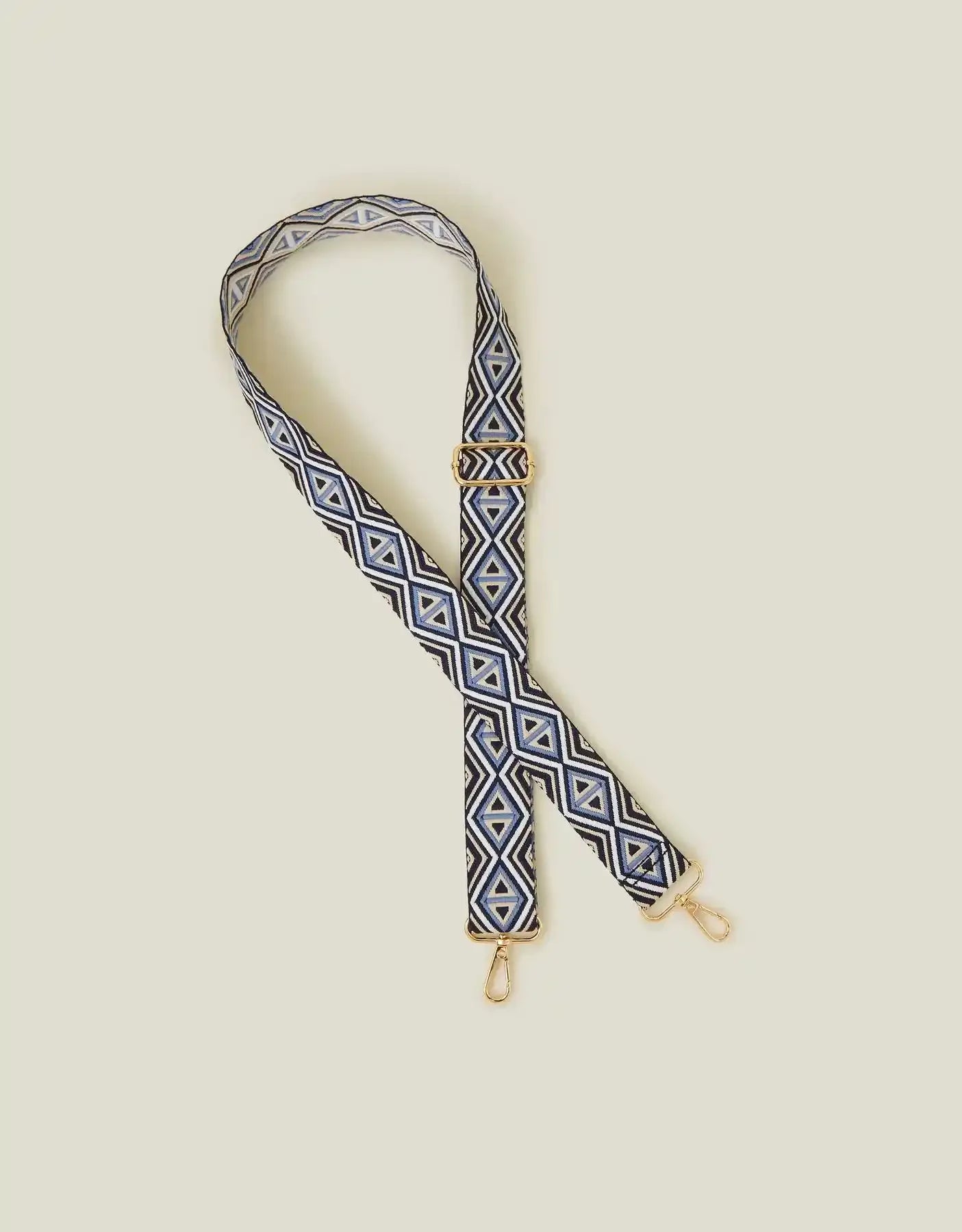 Accessorize - AK Galleria