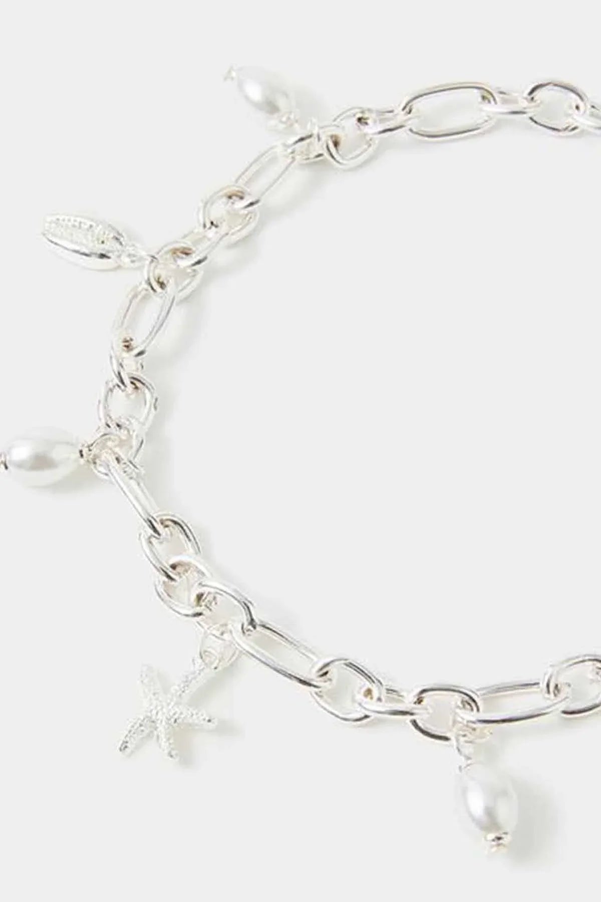 Accessorize - AK Galleria