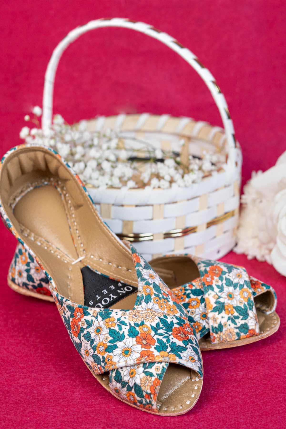 On your Feet - AK Galleria