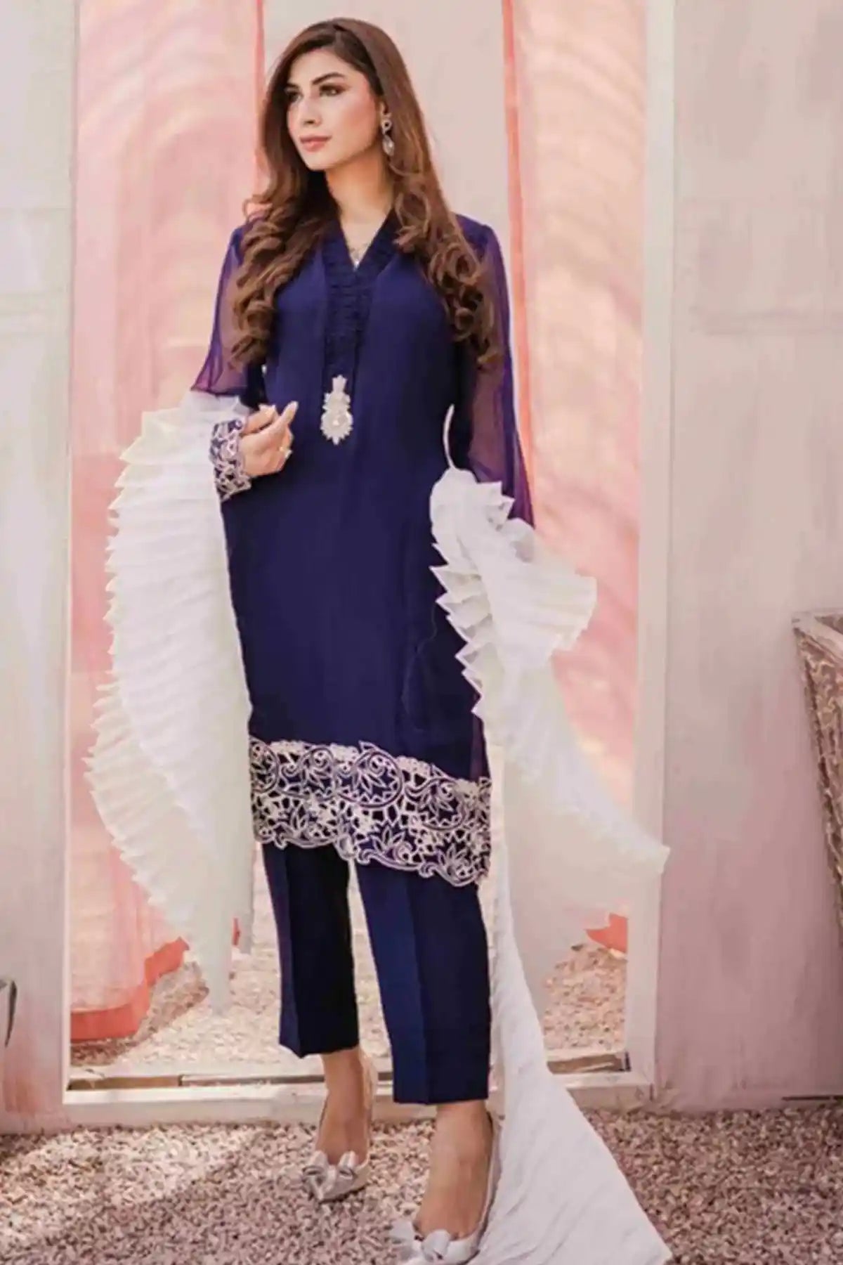 MANAAL ARFEEN