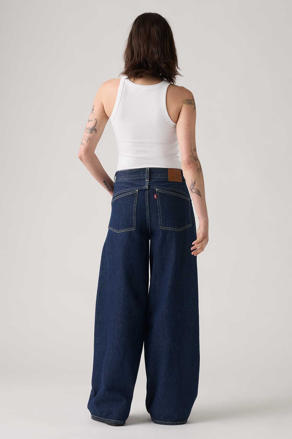 Levi's