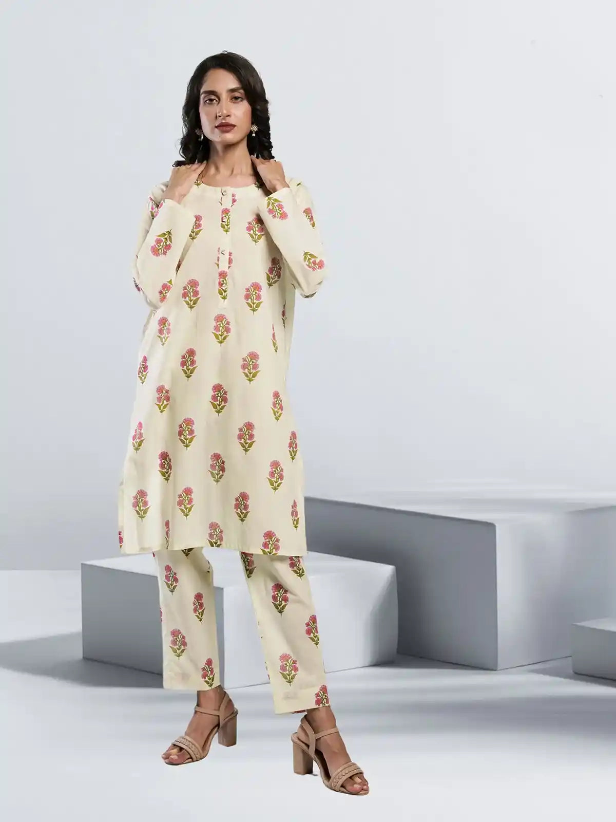 Ahlam Closet By safa textile