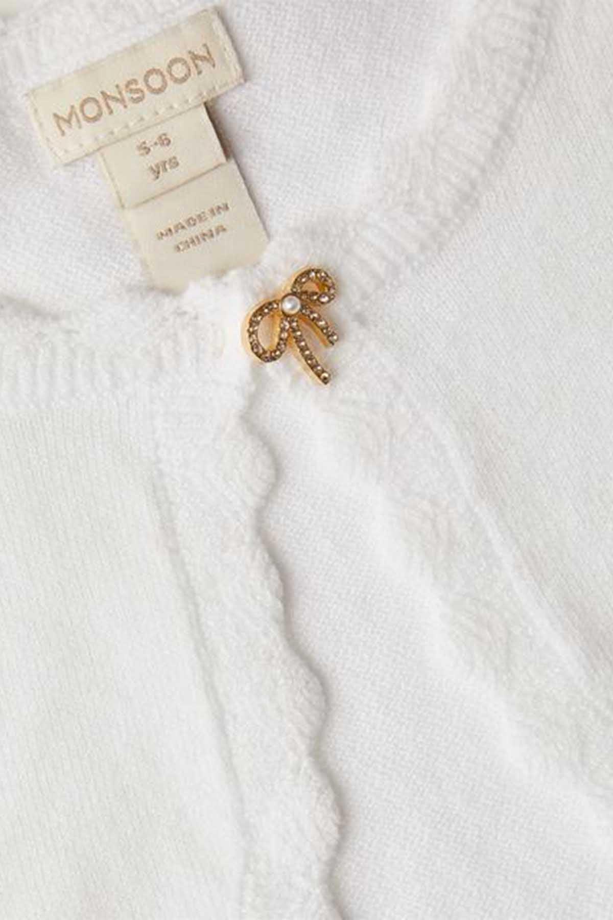 Accessorize - AK Galleria