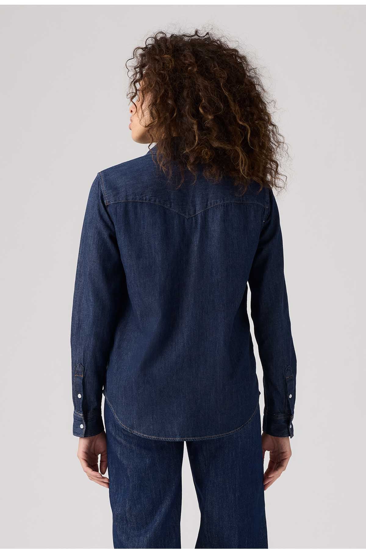 Levi's