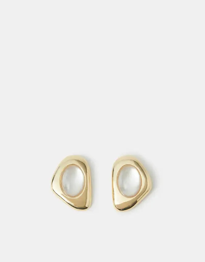 Accessorize