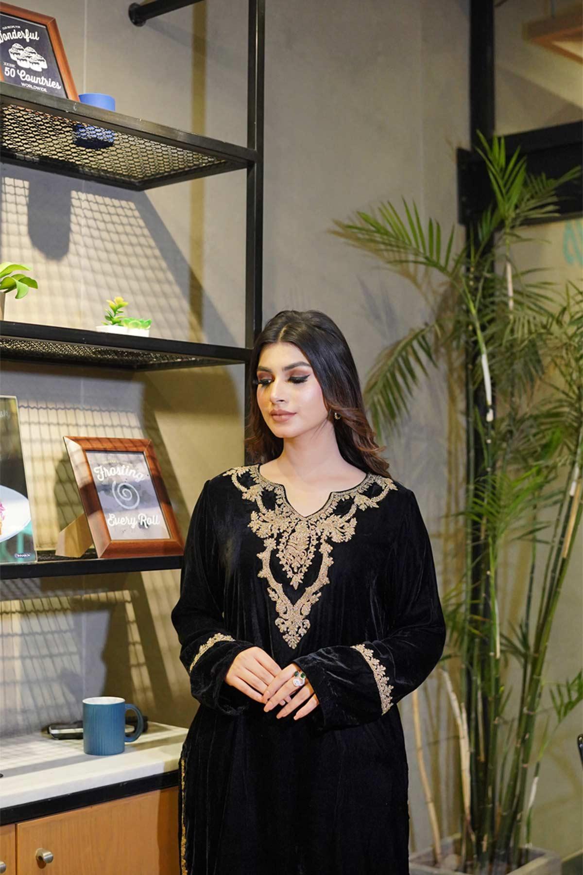 MANAAL ARFEEN