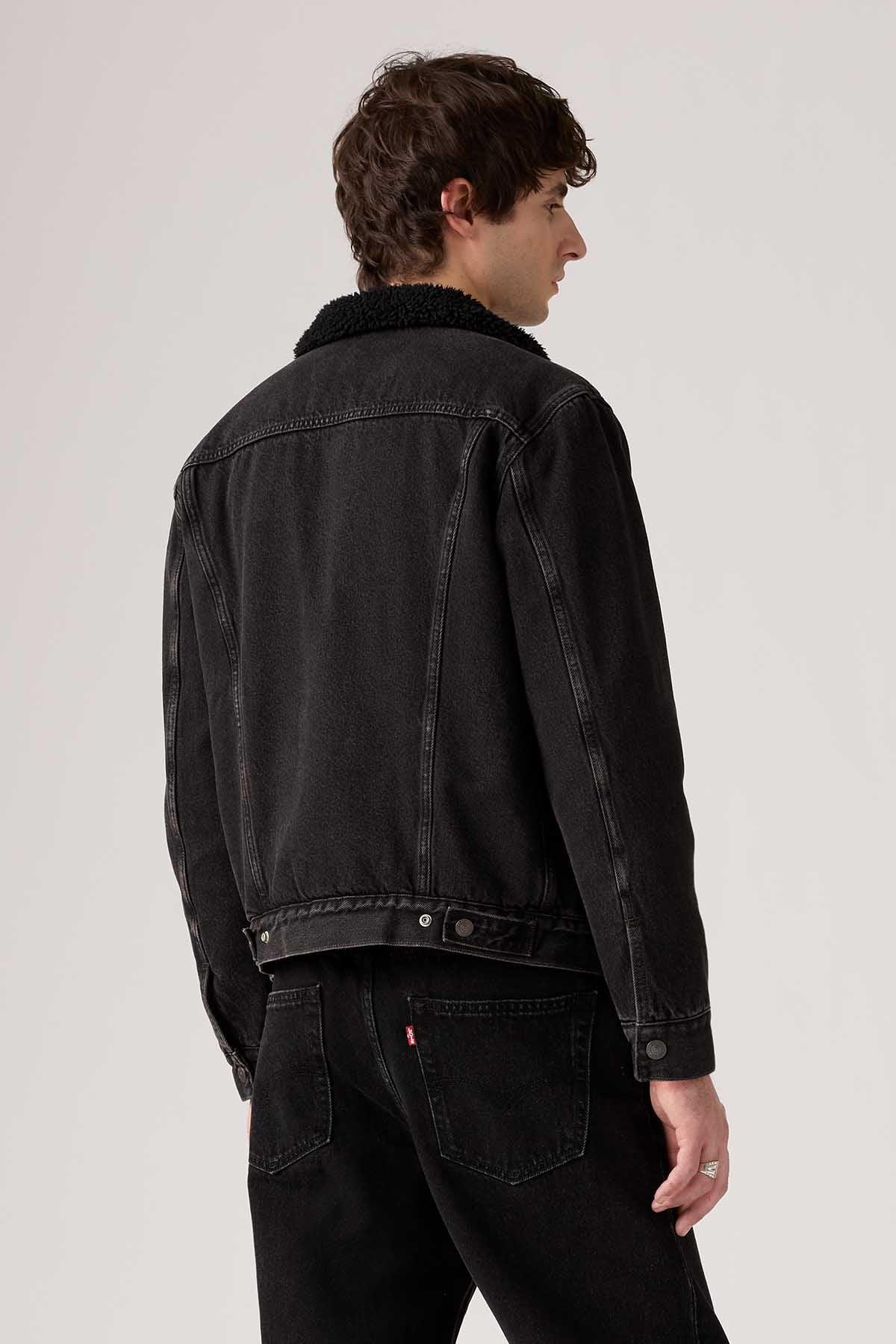 Levi's - AK Galleria