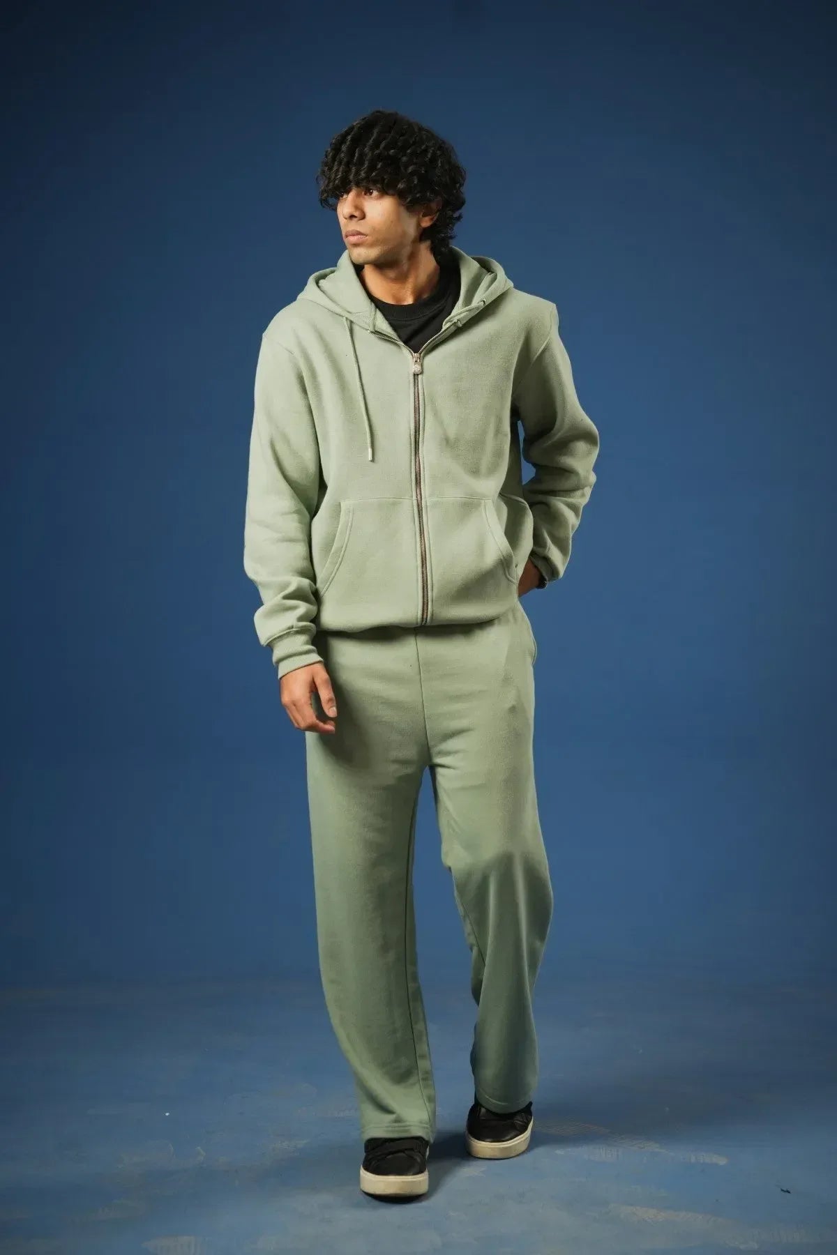 Brackets - AK Galleria