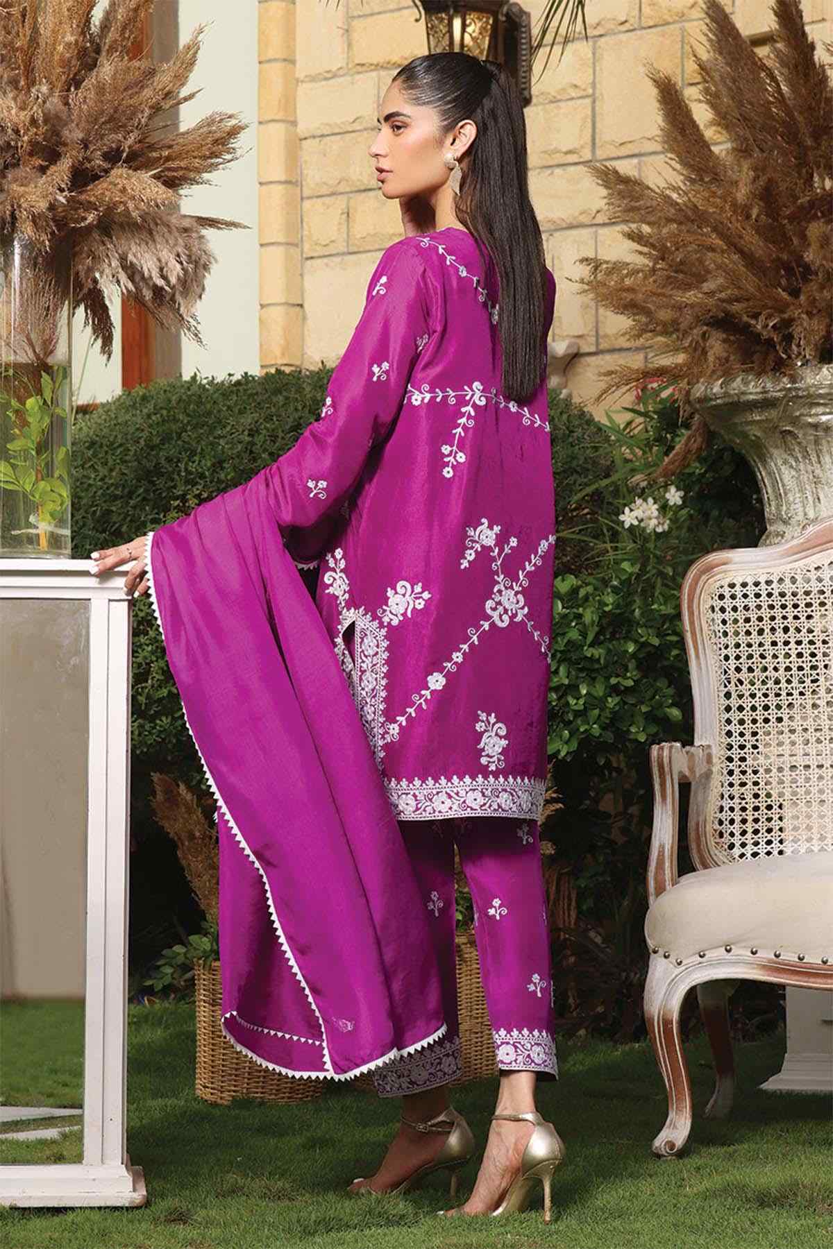 Nimra Kashif - AK Galleria