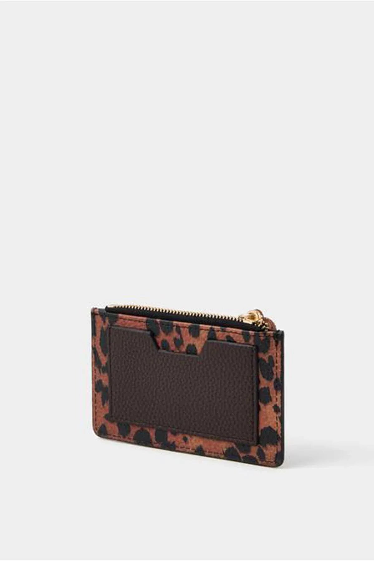 Accessorize - AK Galleria