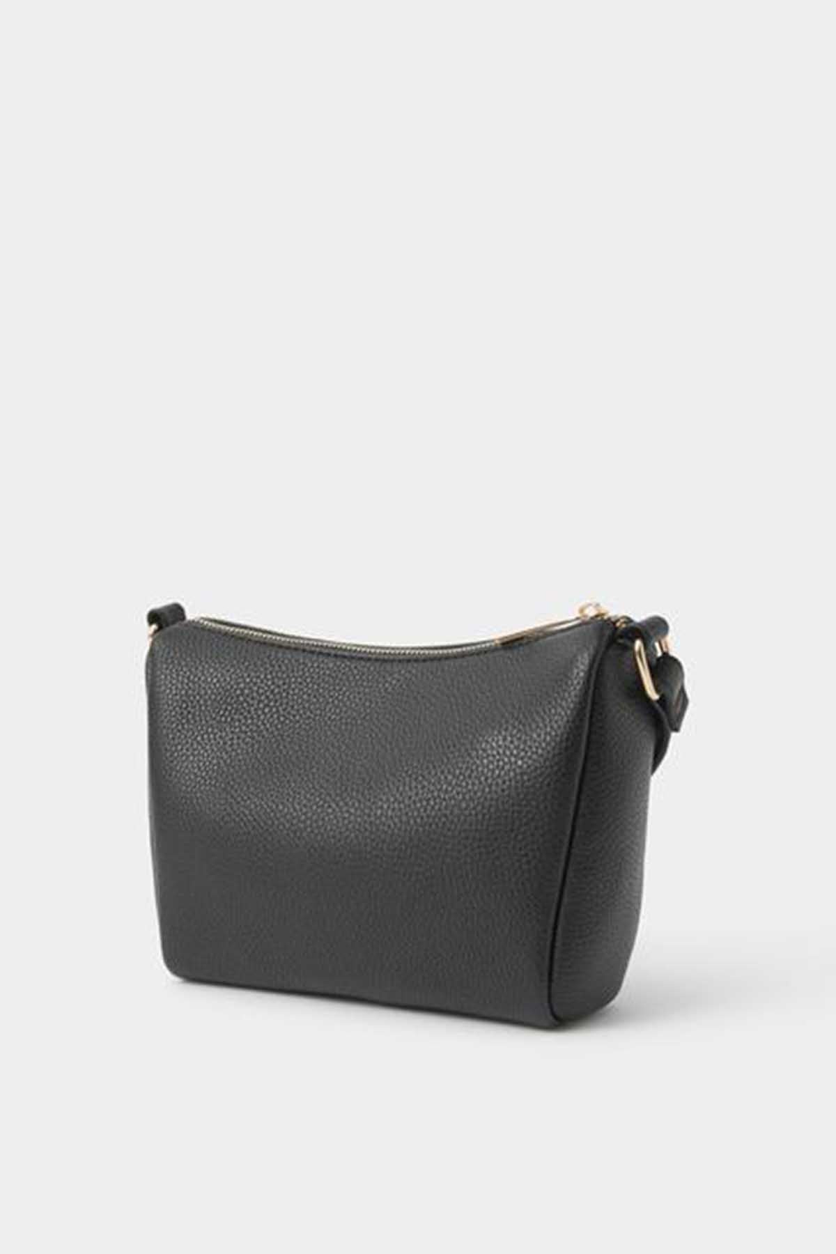 Accessorize - AK Galleria