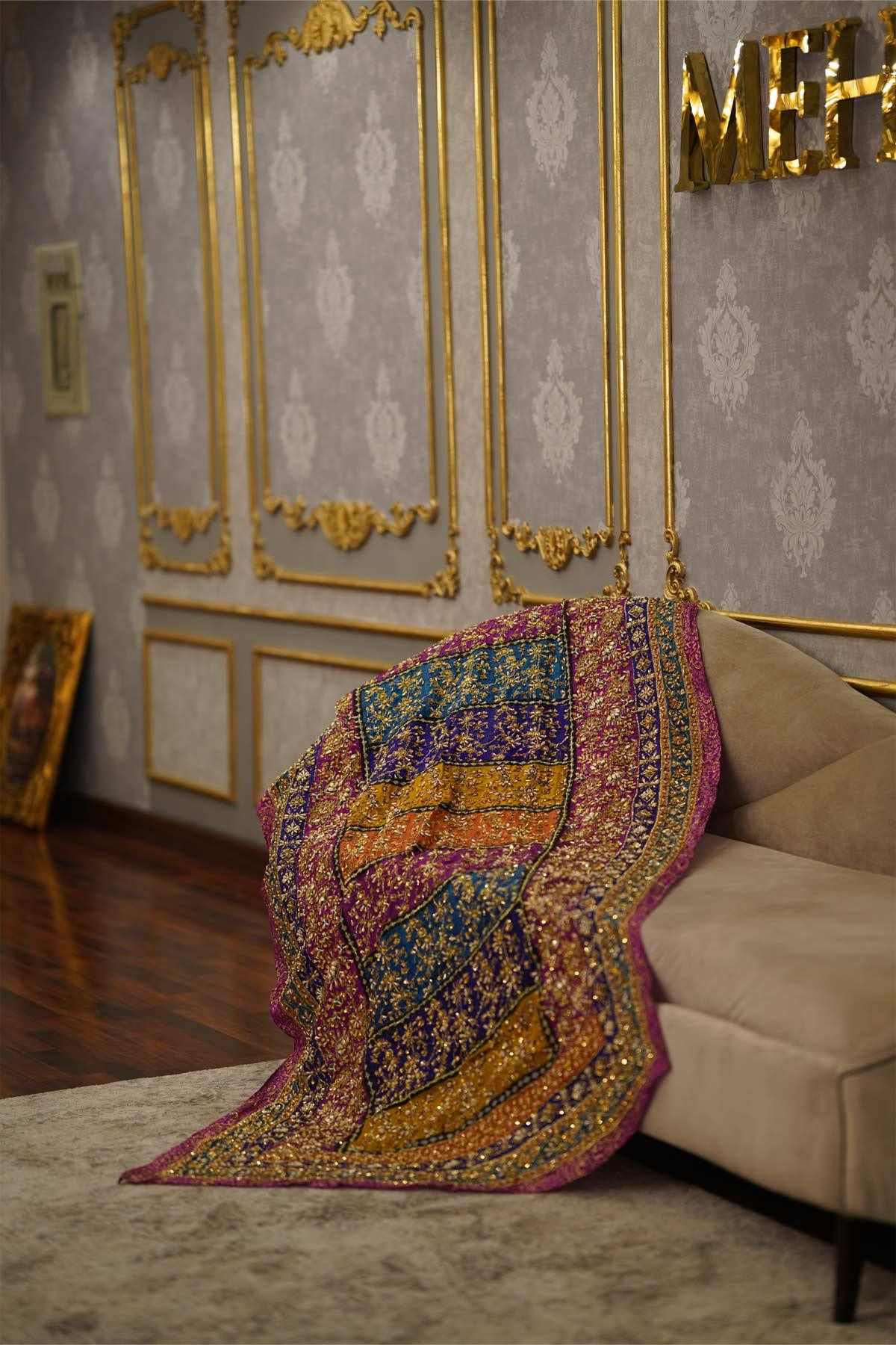 MANAAL ARFEEN