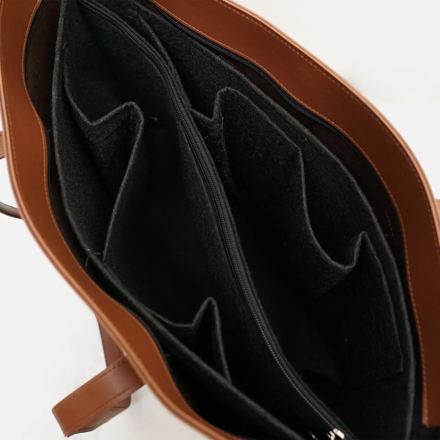 A tailor's son - AK Galleria