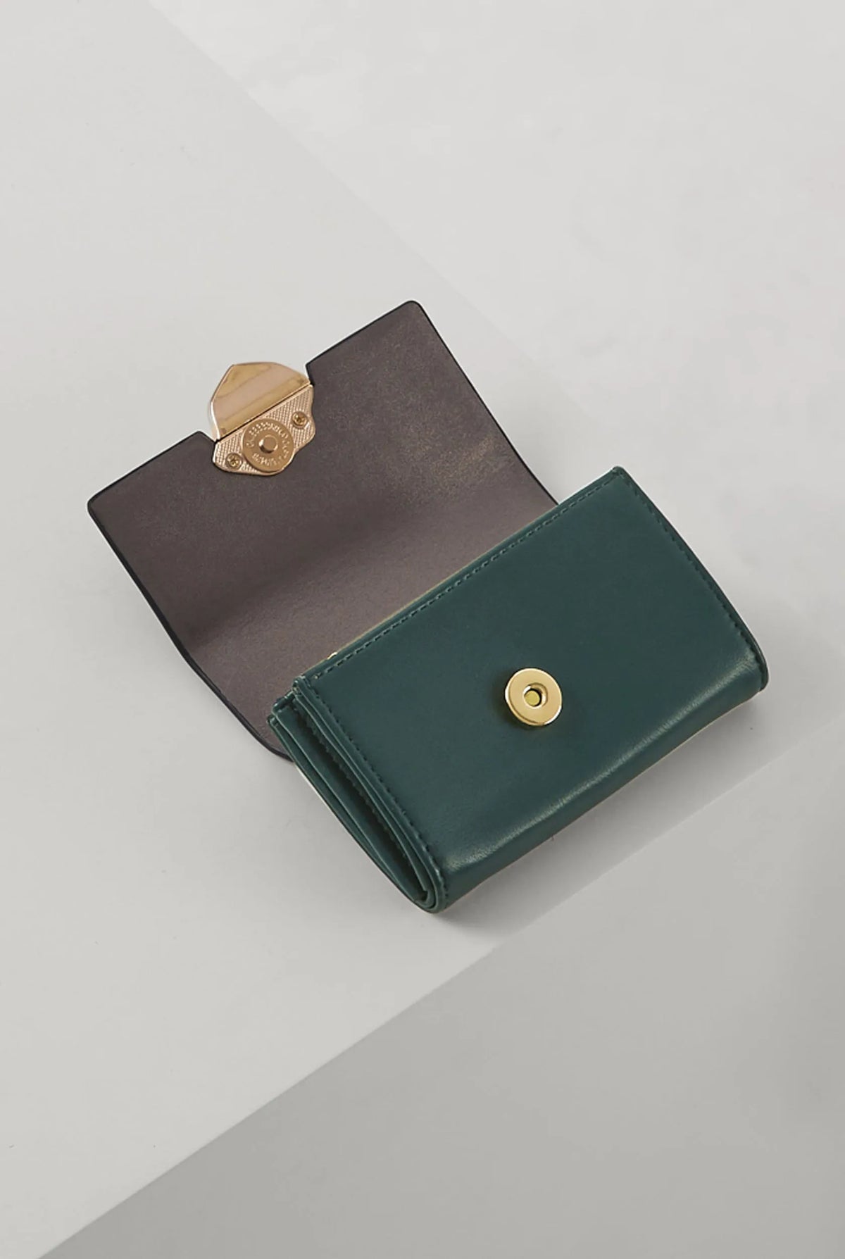 Two-tone brown and green leather flap wallet, gold snap closure