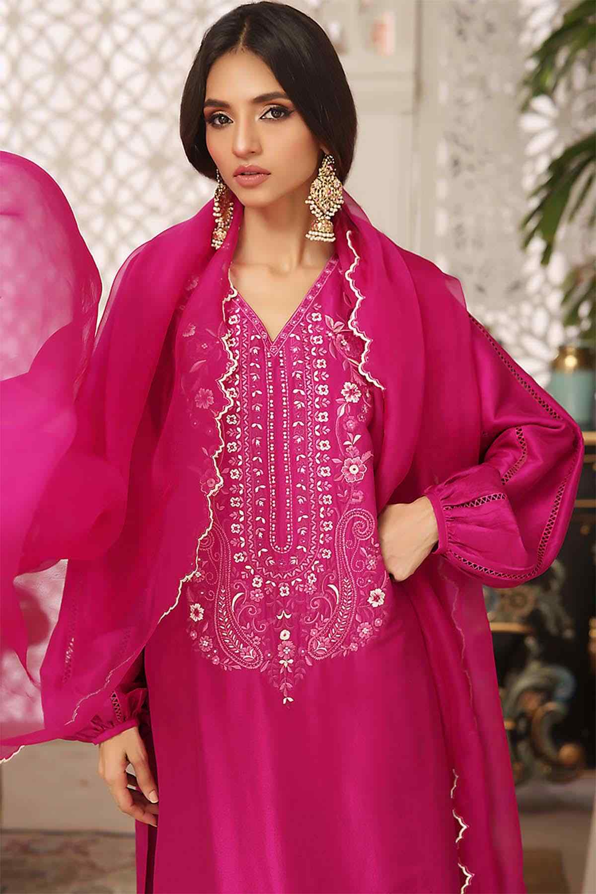 Nimra Kashif - AK Galleria