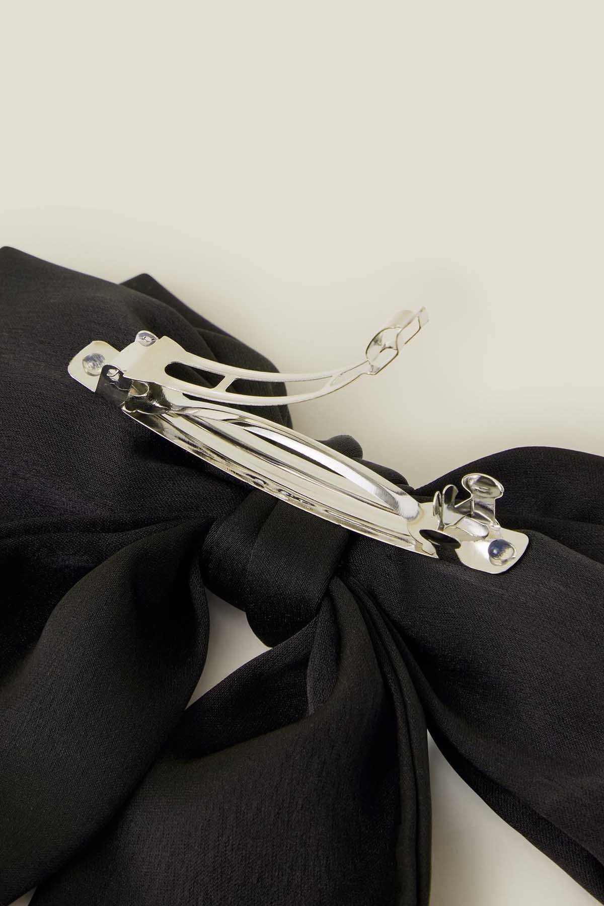 Accessorize - AK Galleria