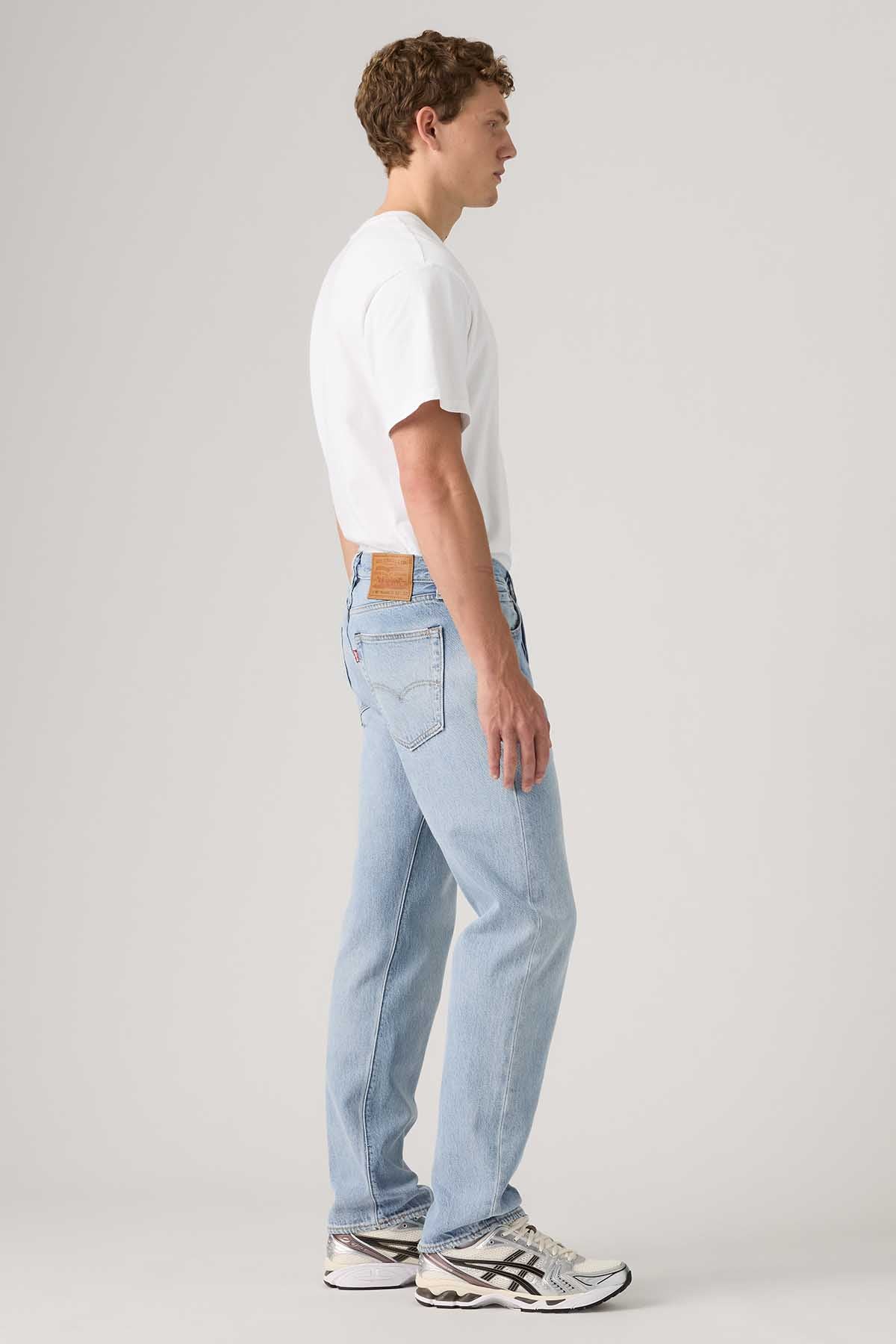 Levi's