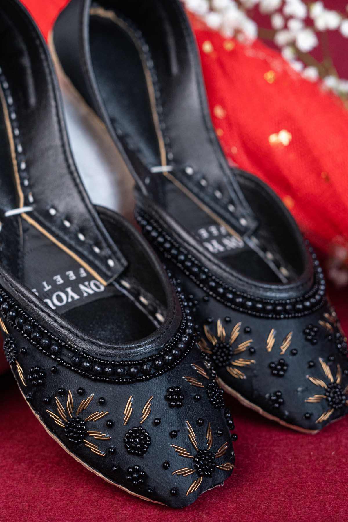 On your Feet - AK Galleria