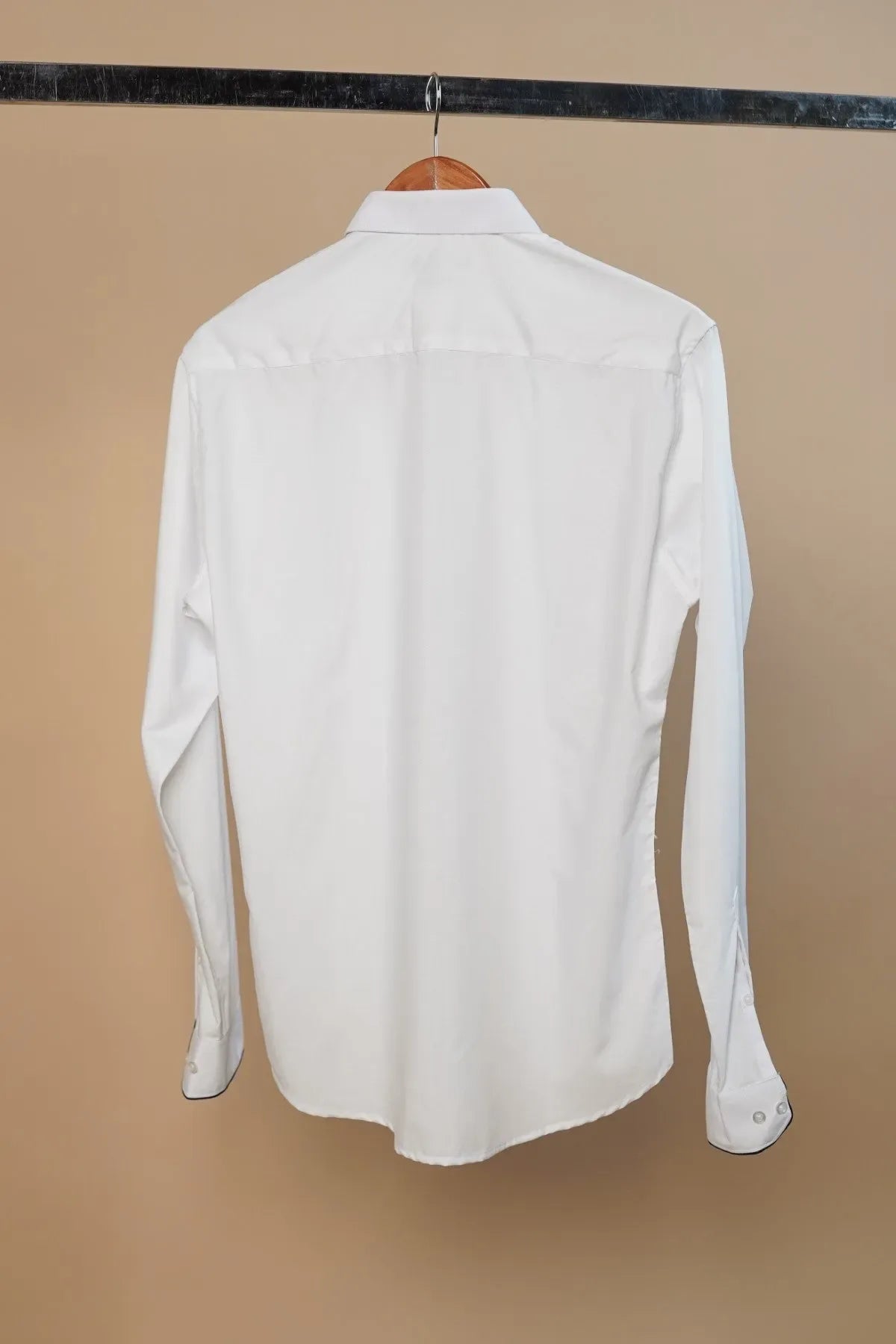 Brackets - AK Galleria