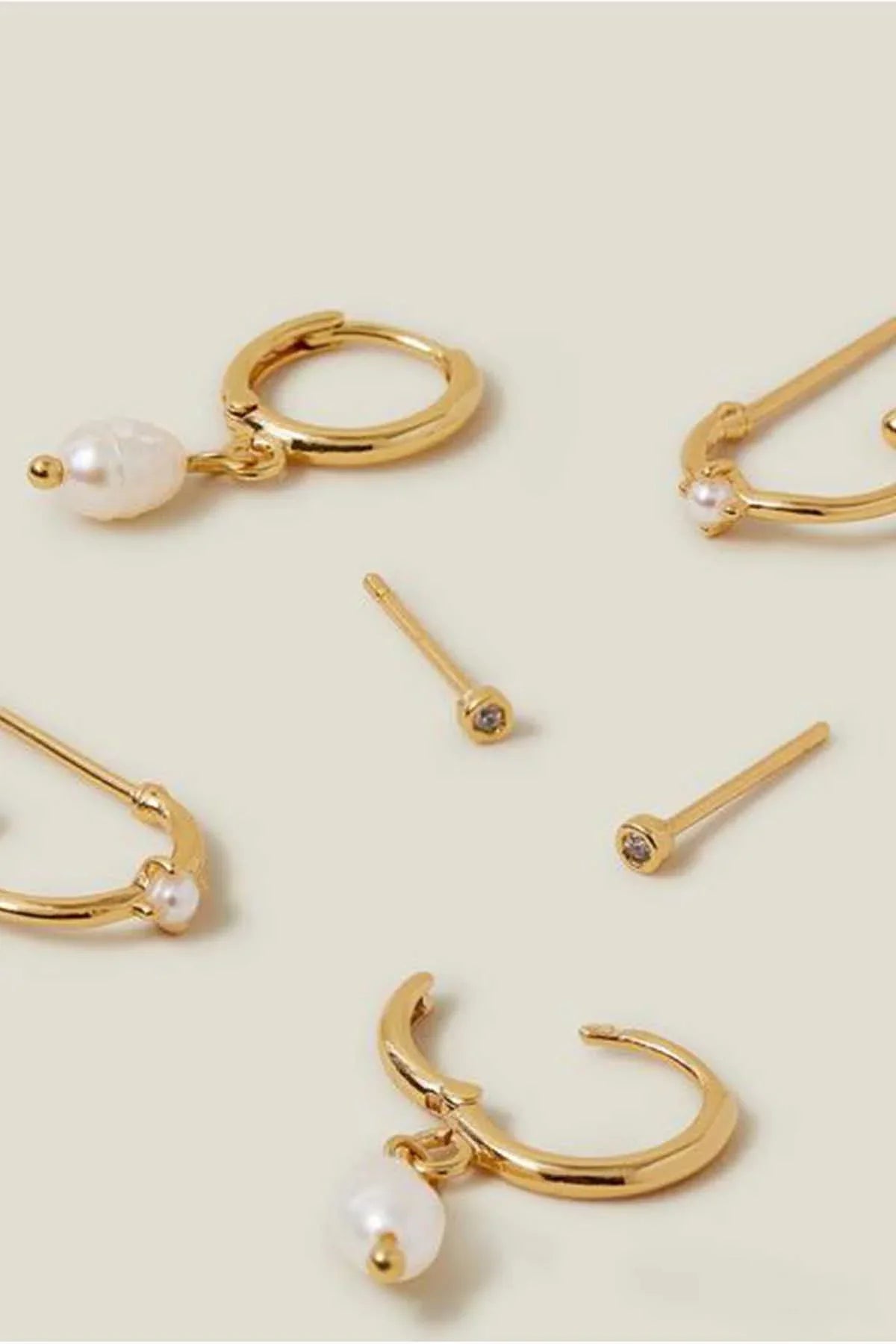 Accessorize - AK Galleria