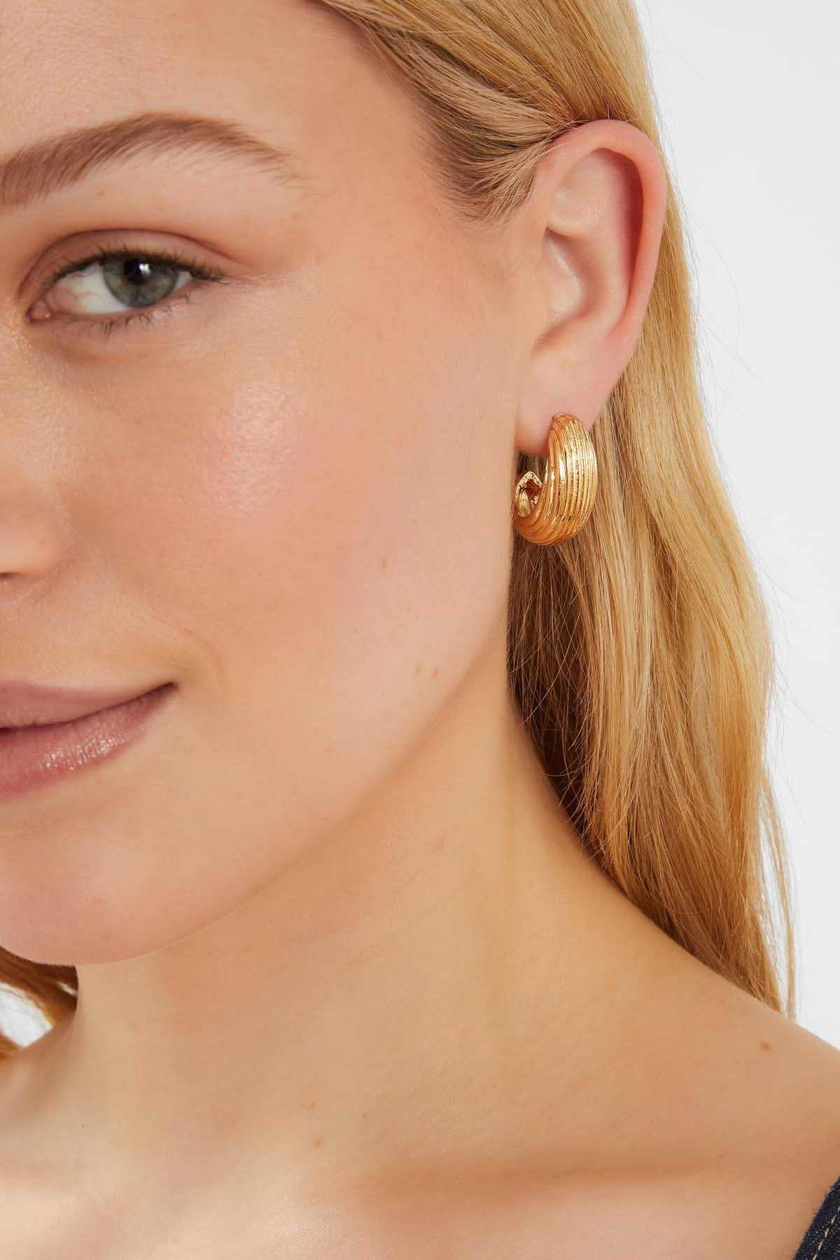 Accessorize