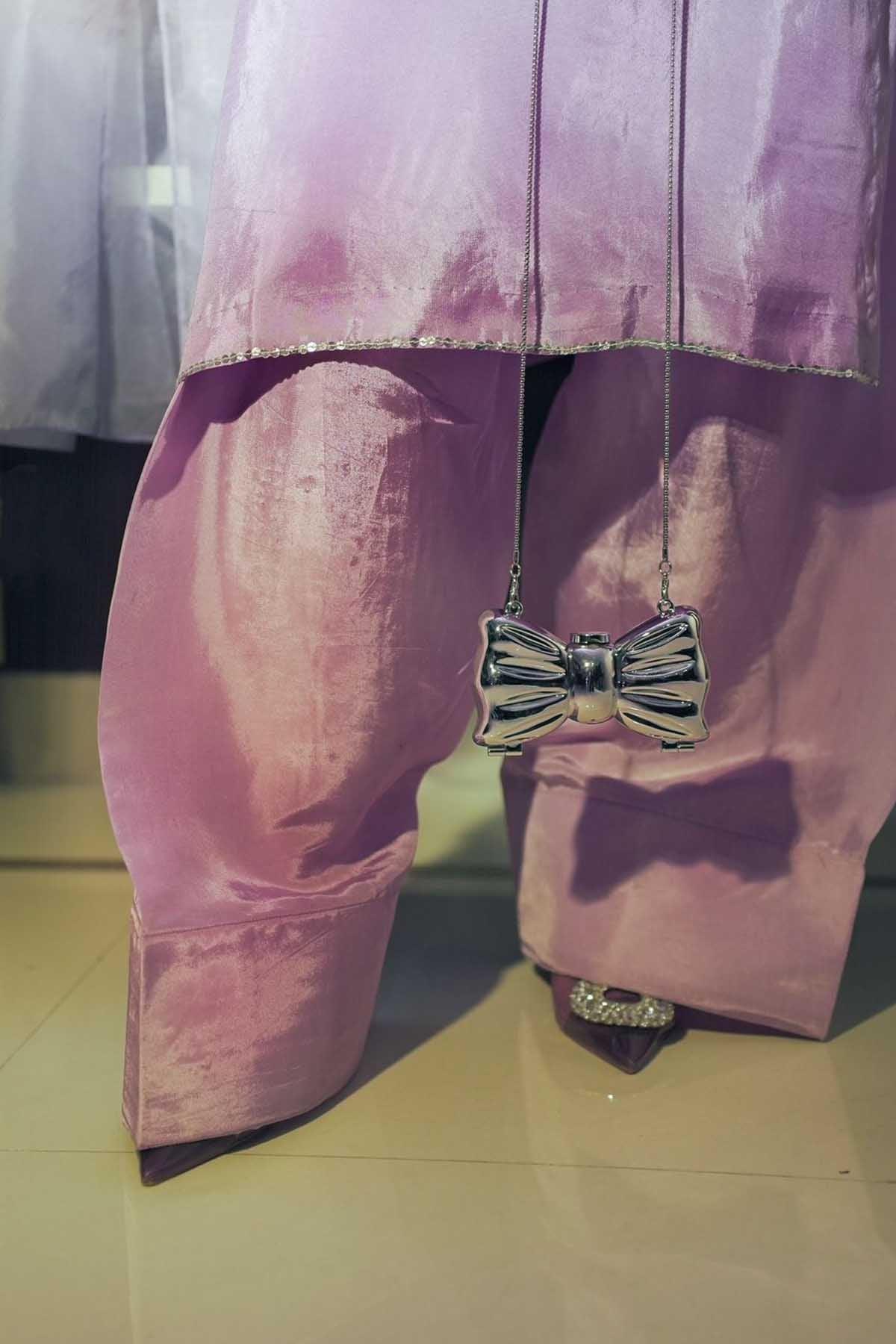 MANAAL ARFEEN - AK Galleria