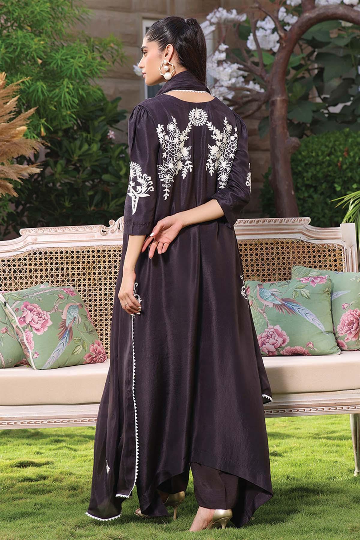 Nimra Kashif - AK Galleria