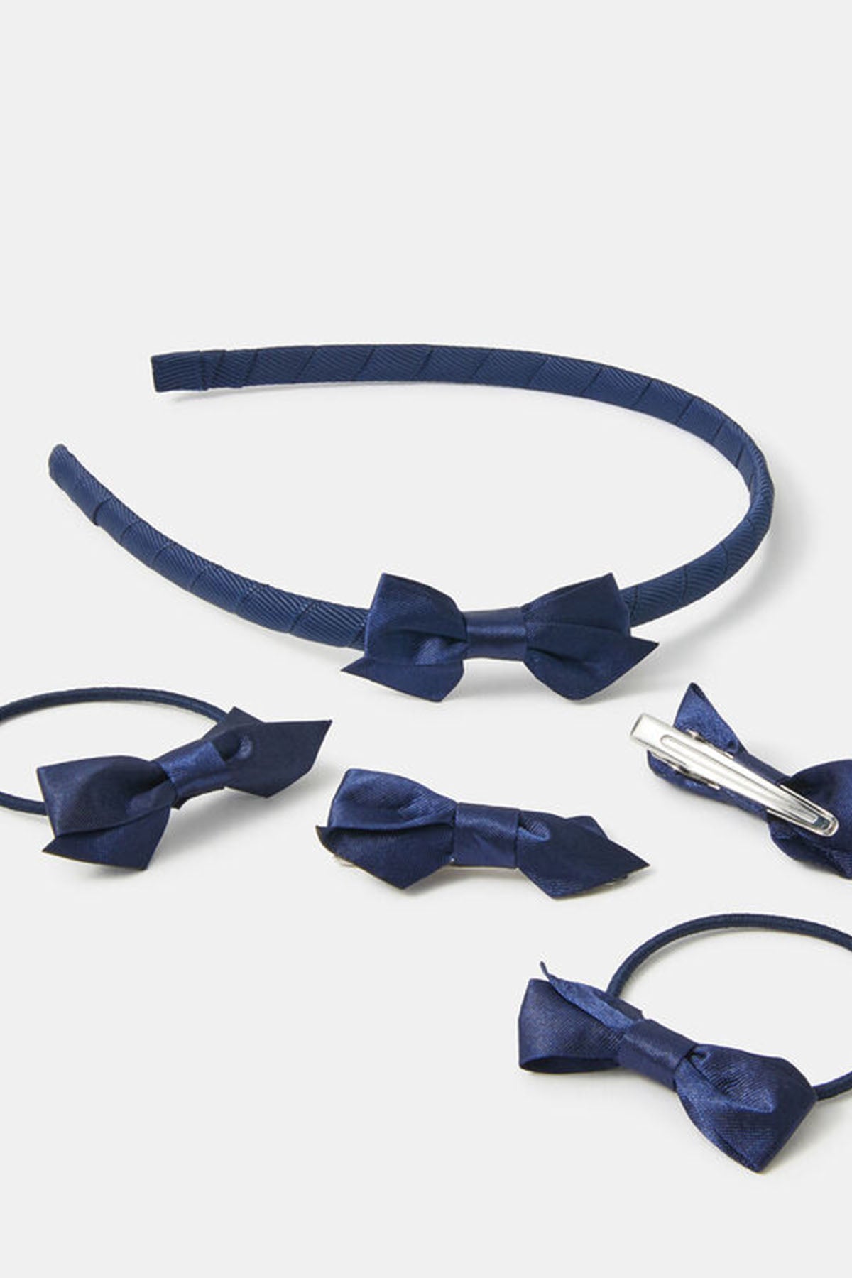 Accessorize - AK Galleria