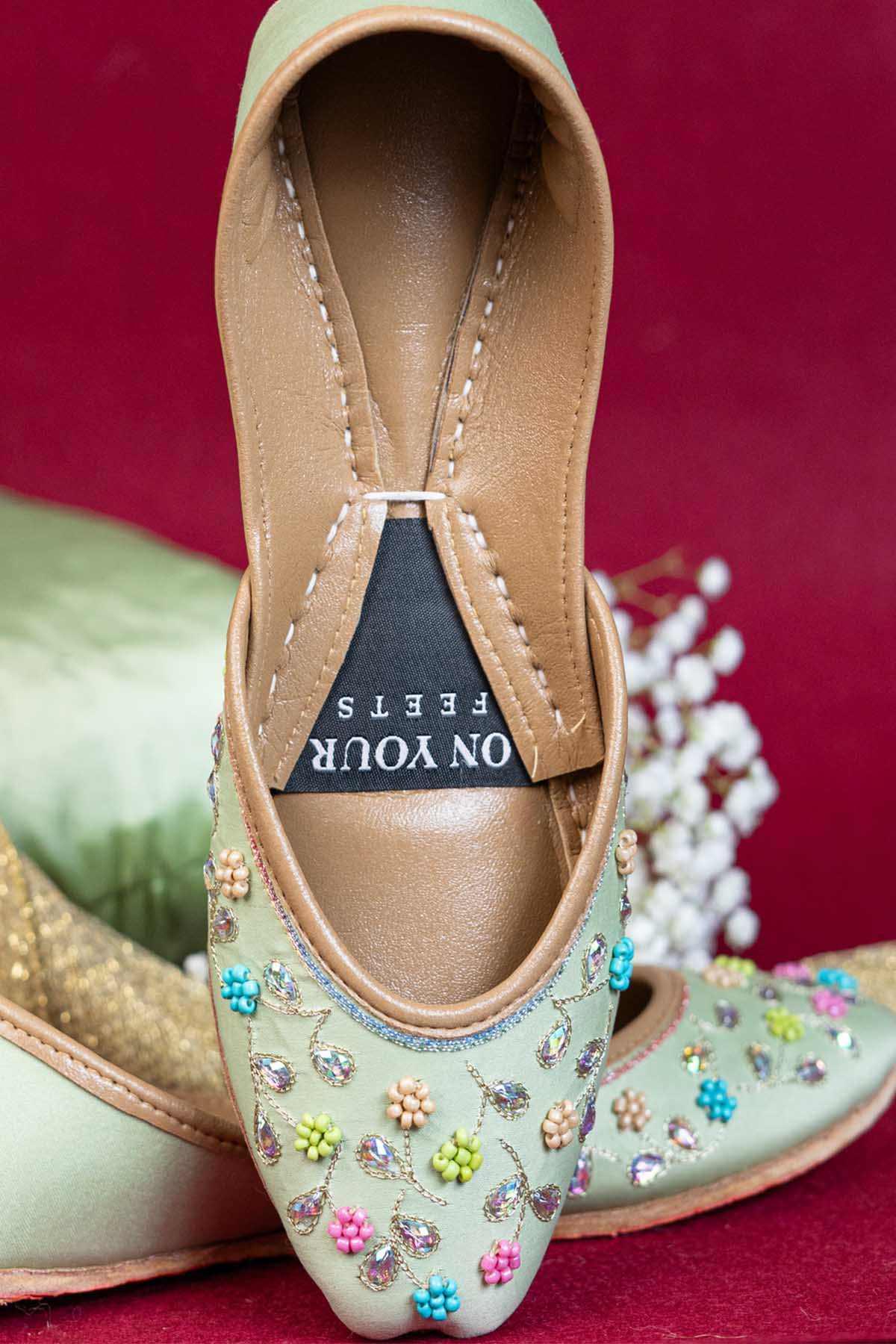 On your Feet - AK Galleria